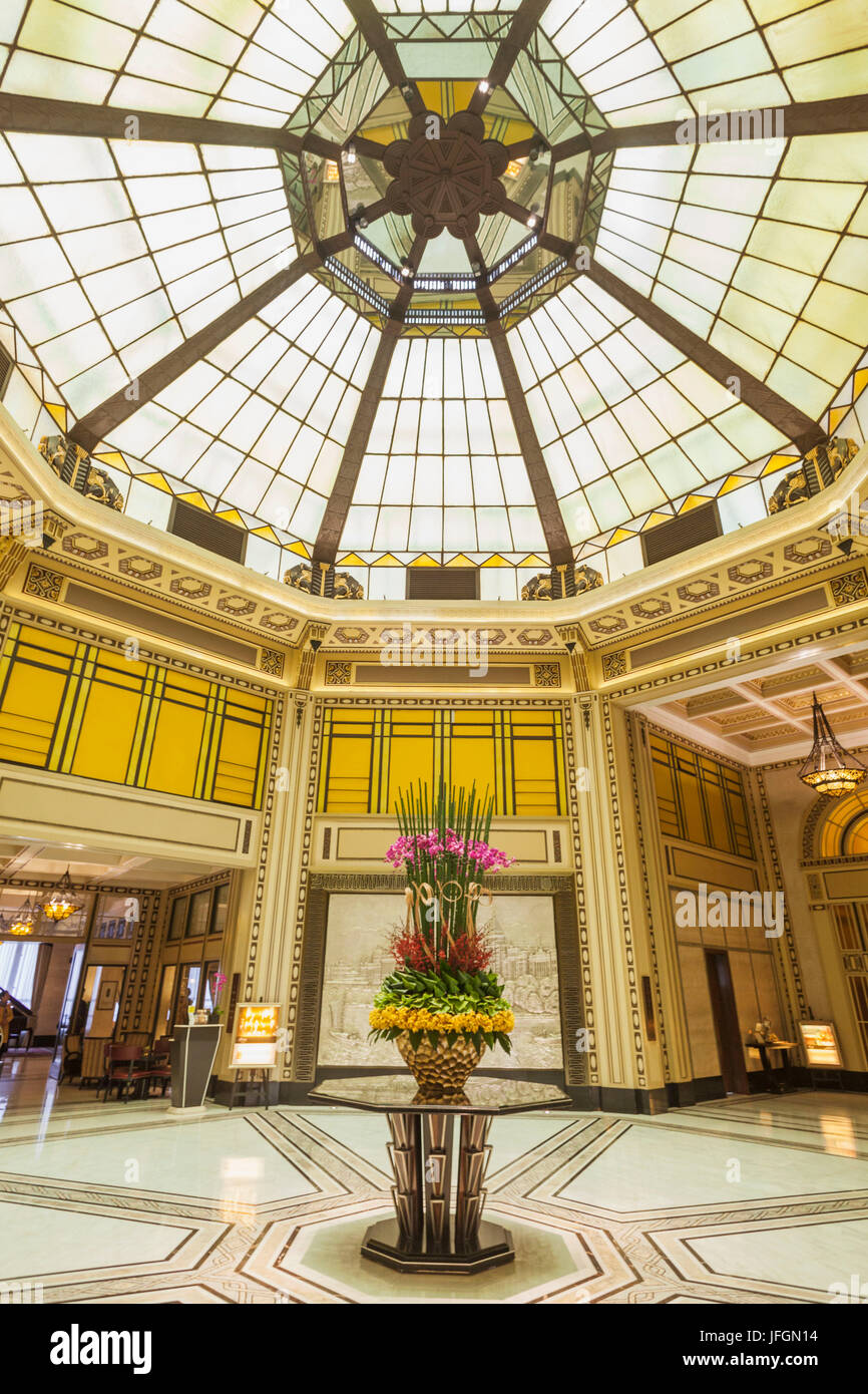 China, Shanghai, Bund, Fairmont Peace Hotel Stockfoto