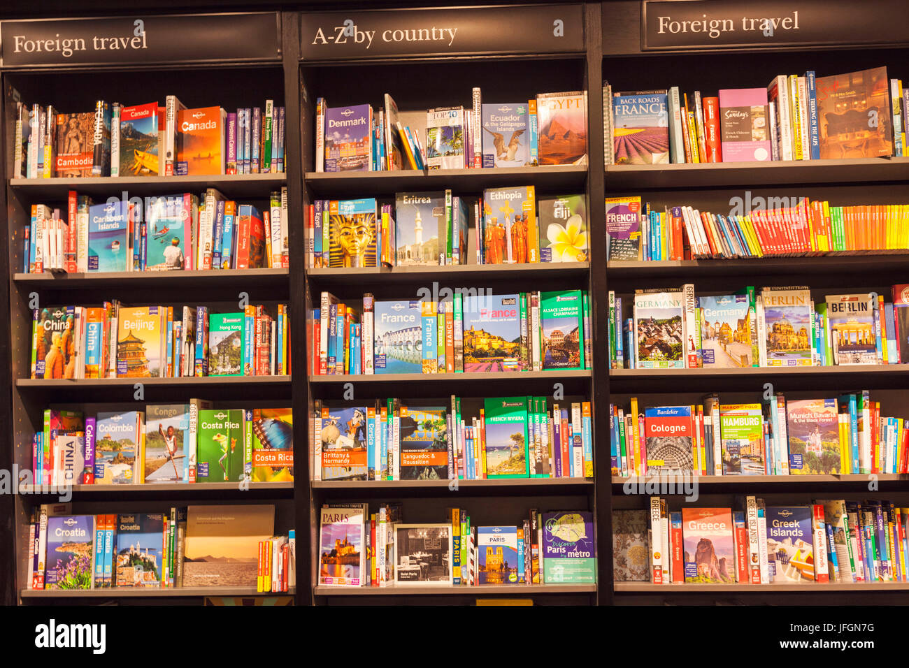 England, Buchhandlung Anzeige von Reiseführern Stockfoto