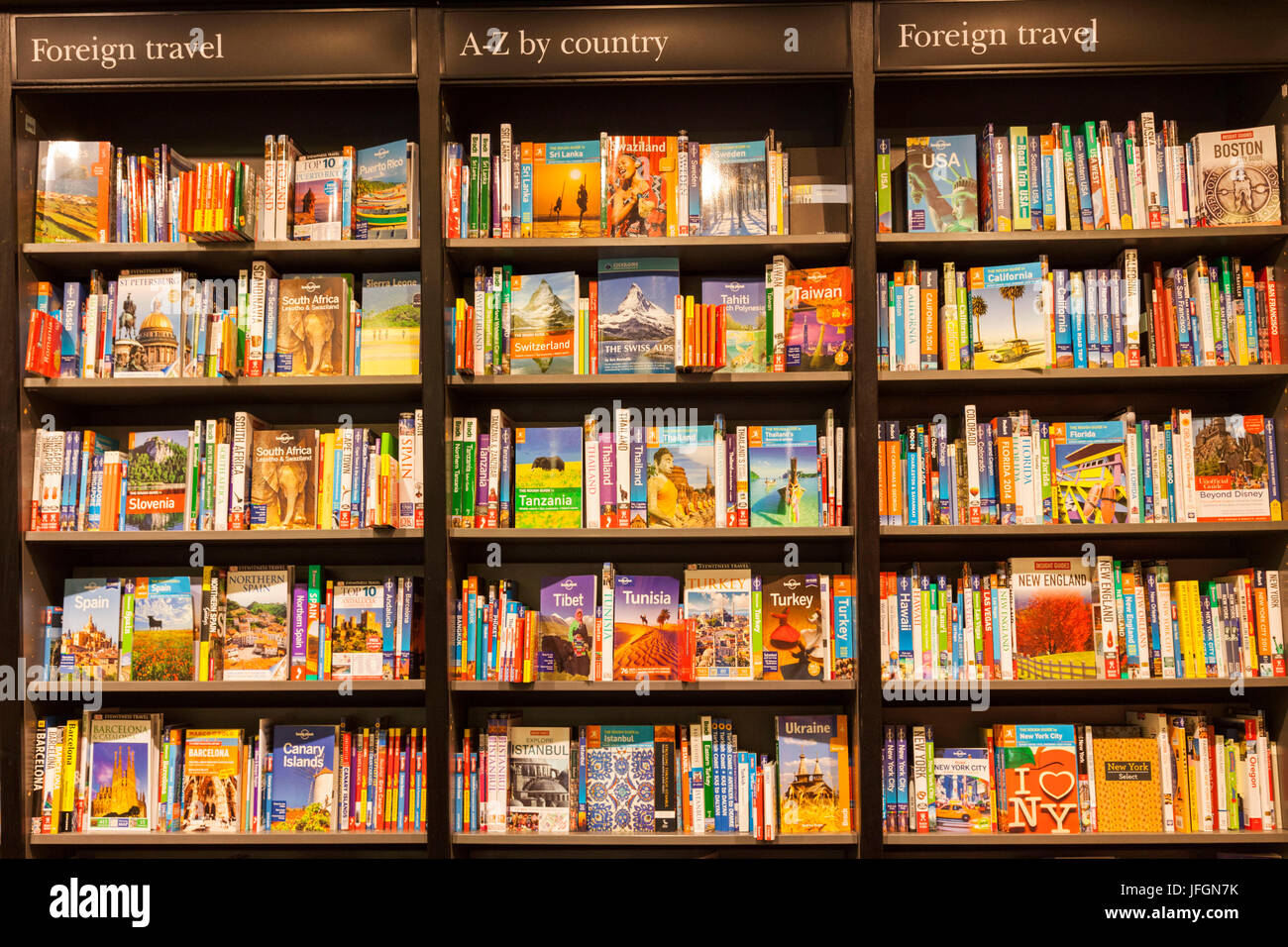 England, Buchhandlung Anzeige von Reiseführern Stockfoto