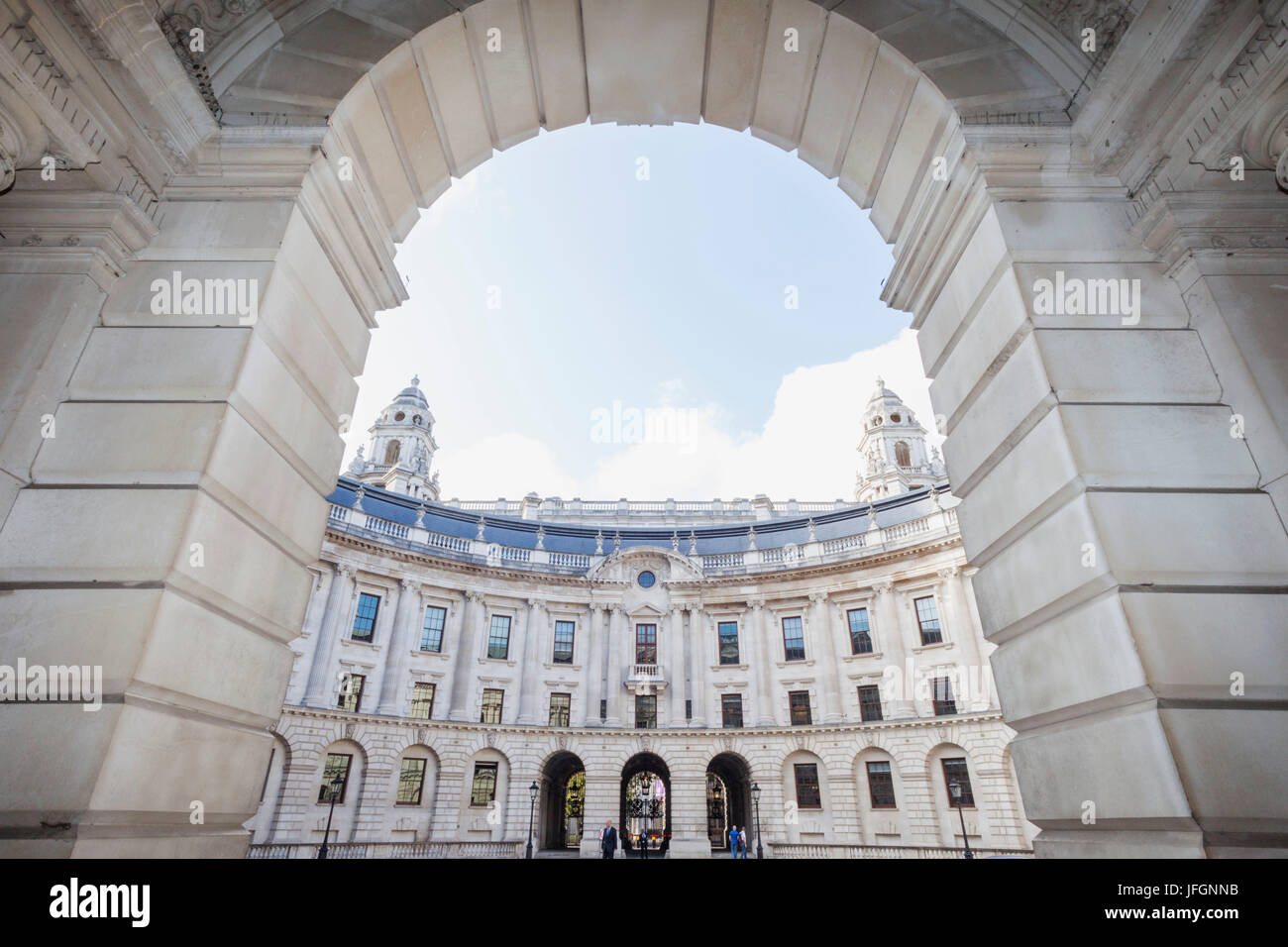 England, London, Whitehall, HM Treasury Building Stockfoto