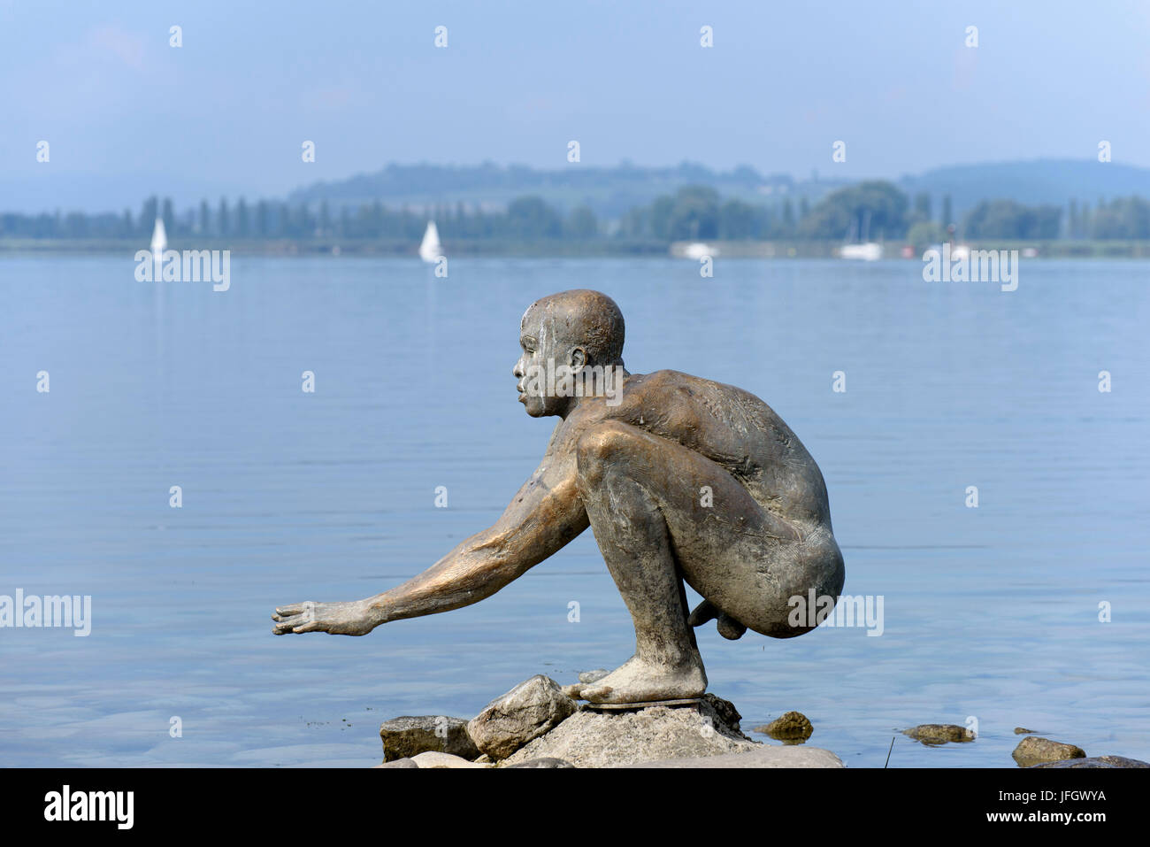 Skulptur von El Nino von Ubbo Enninga (Bronze, 1997) in See, Radolfzell, Lake Constance, Underlake, Baden-Wurttemberg, Deutschland Stockfoto