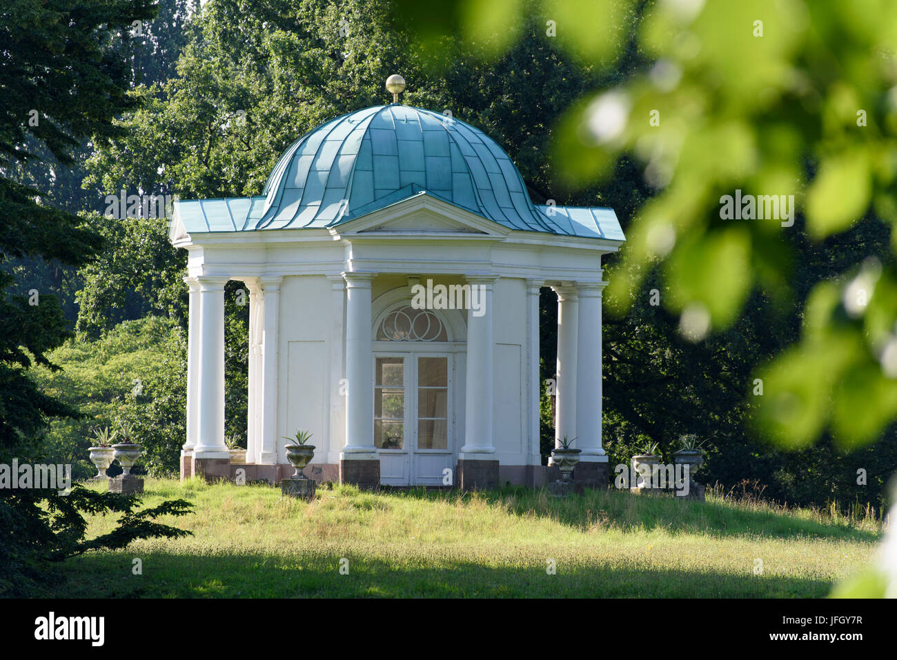 Tempel auf Swan Island, Karlsaue (Wiese), Kassel, Hessen, Deutschland Stockfoto
