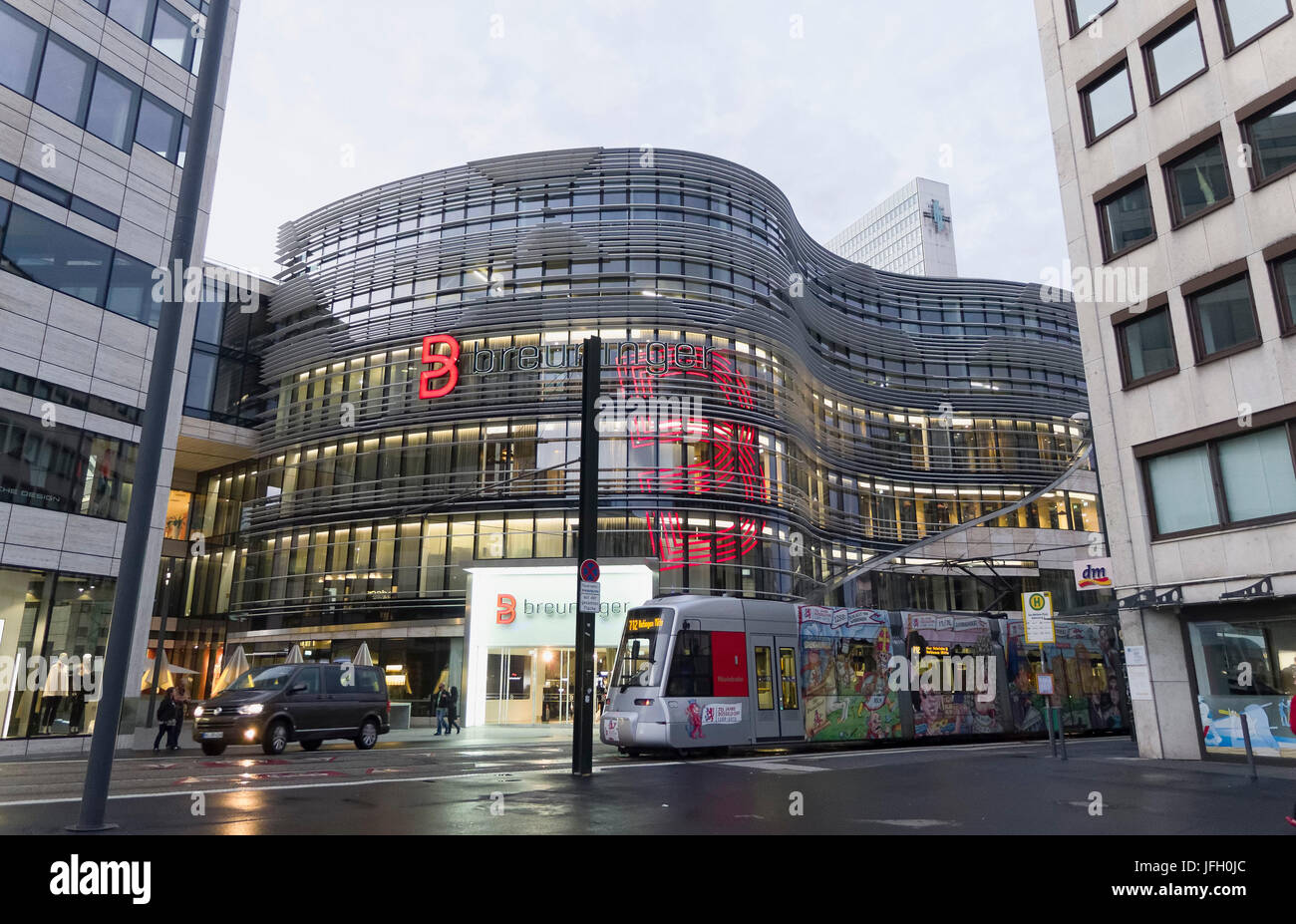 moderne Architektur, Kö-Bogen, Düsseldorf, Nordrhein-Westfalen, Deutschland Stockfoto