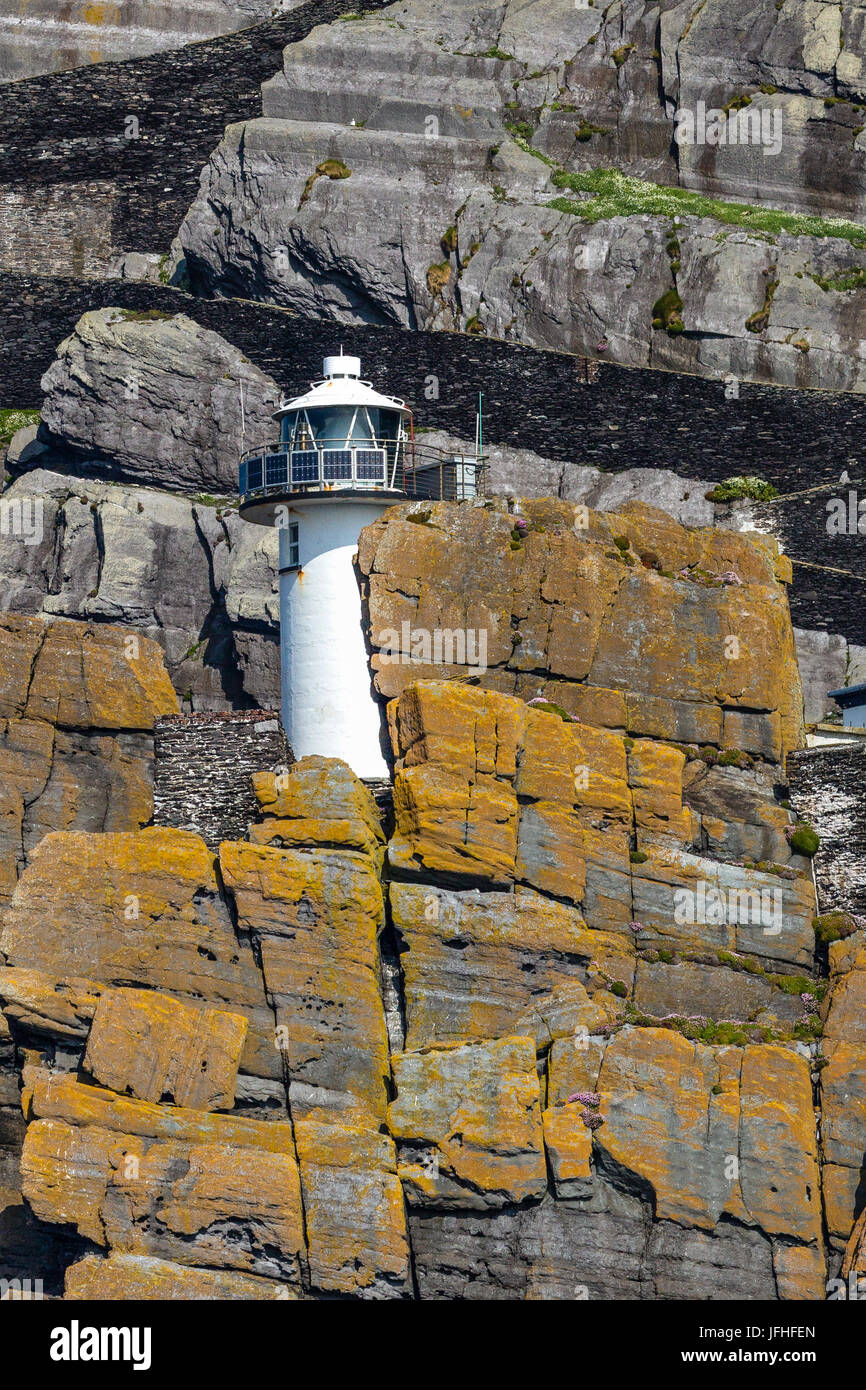 Leuchtturm auf Skellig Rock (Skellig) Michael, County Kerry, Irland Stockfoto