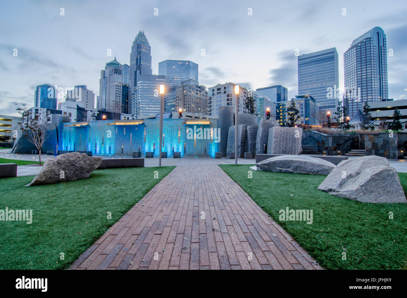 Am frühen Morgen über Charlotte NC in der Nähe von Romare Bearden Park Stockfoto