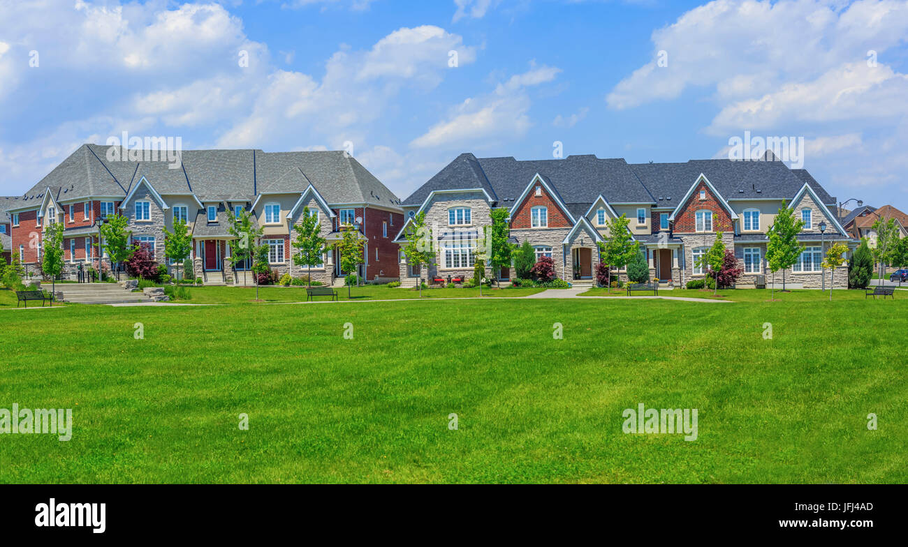 Speziell angefertigten Luxus-Häuser in den Vororten von Toronto, Kanada. Stockfoto