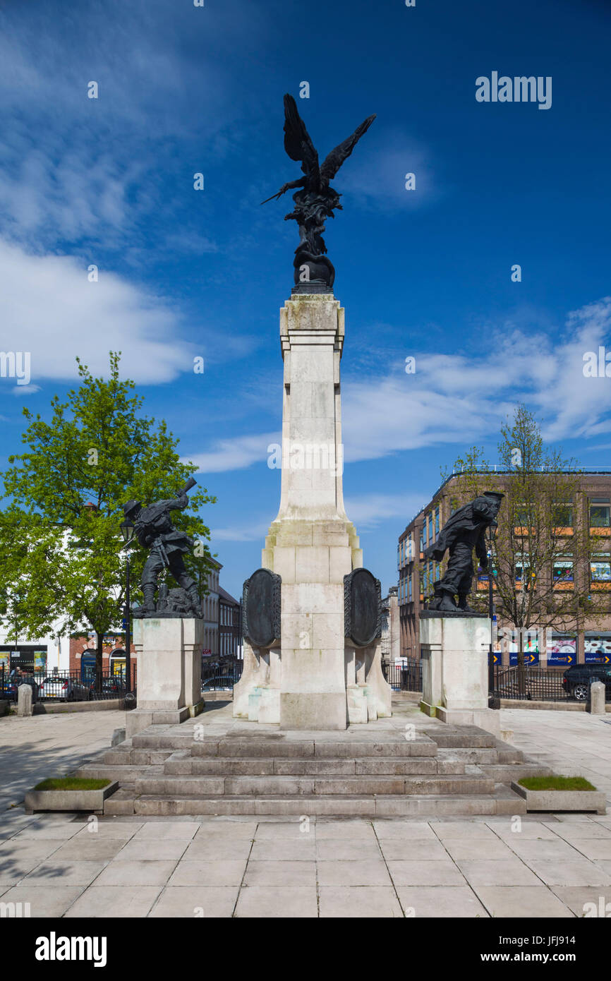 Großbritannien, Nordirland, Derry, County Londonderry Kriegerdenkmal im Diamant Stockfoto