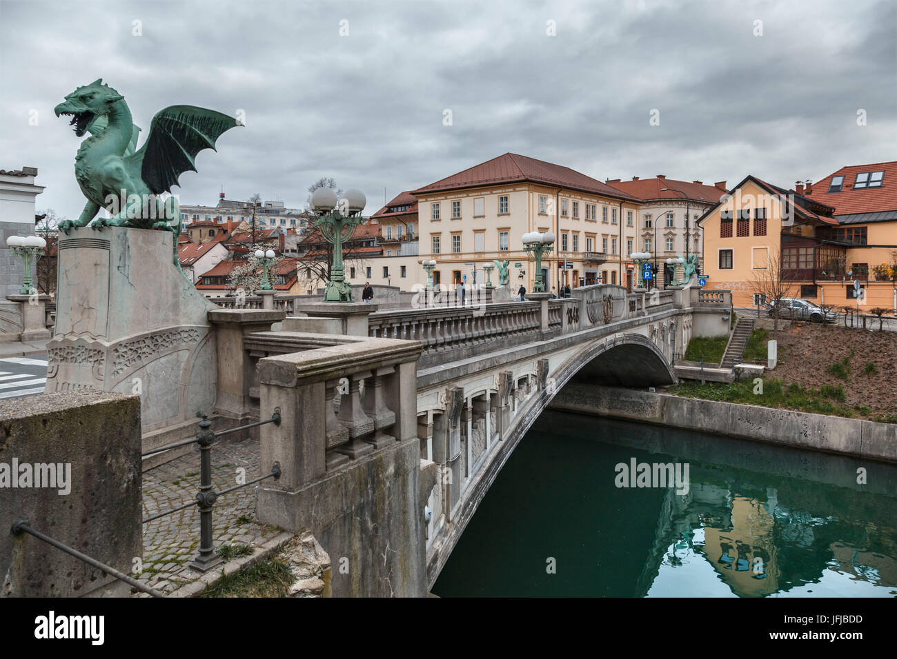 Europa, Slowenien, Ljubljana, The Dragon Bridge (Zmajski am meisten) am Fluss Ljubljanica Stockfoto