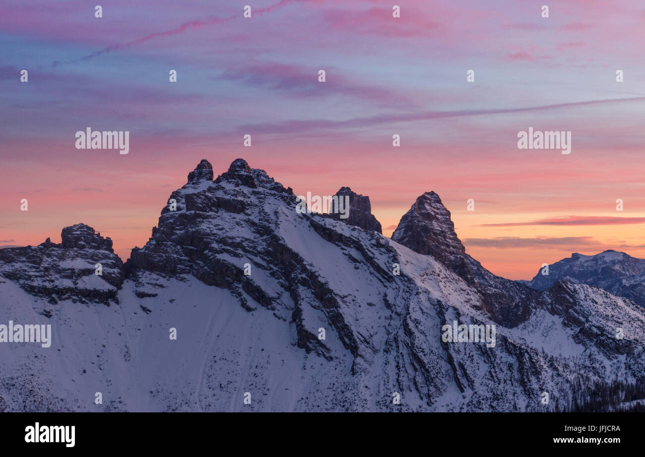 Sfornioi Nord, Sasso di Toanella, Rocchetta Alta, Monte Rite, Cibiana di Cadore, Belluno, Dolomiten, Veneto, Italien, Sonnenuntergang auf dem Monte Rite Stockfoto