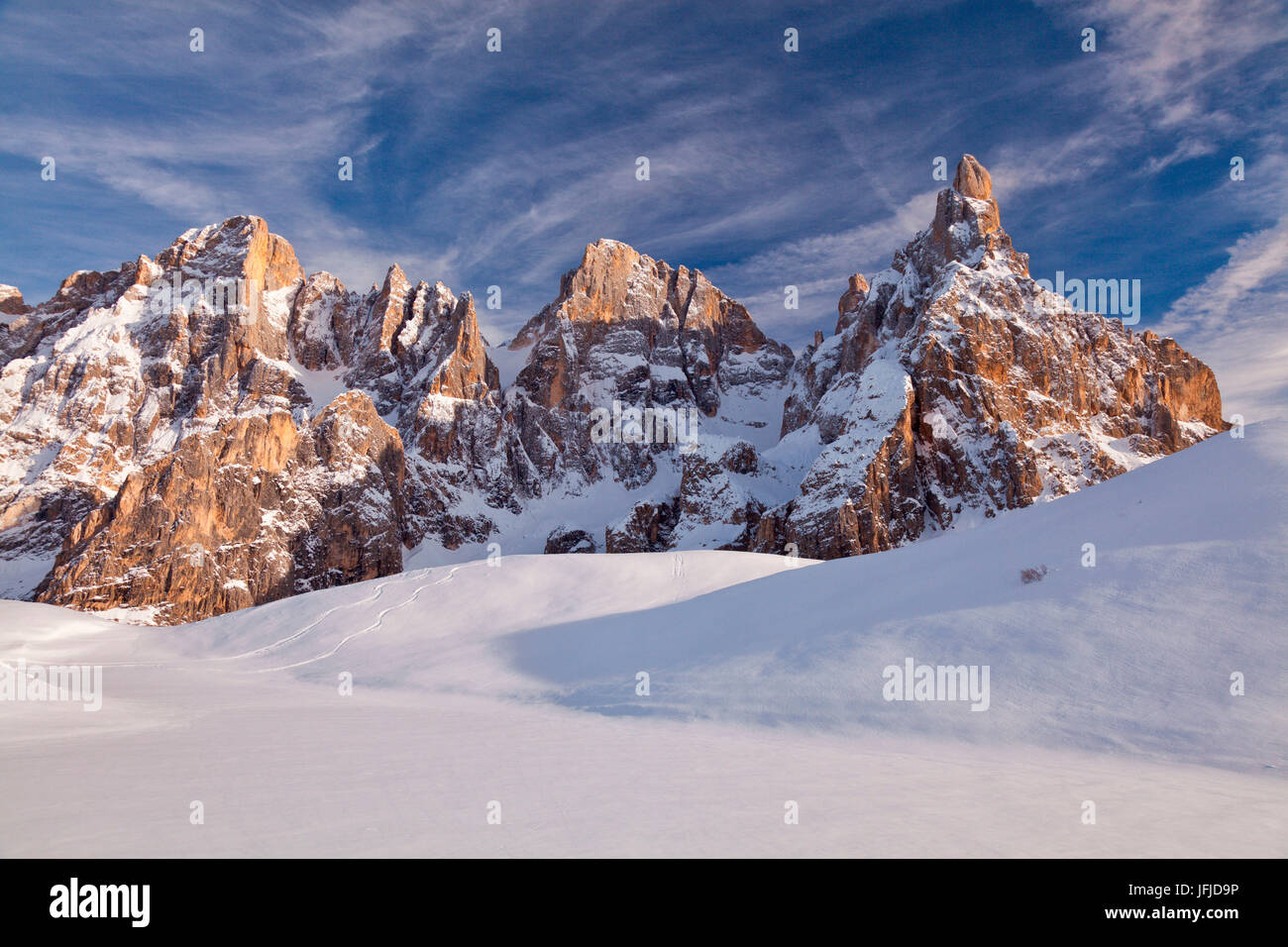 Die blasse von San Martino-Gruppe an einem Wintertag in der Nähe Segantini Hütte, Trentino-Südtirol, Dolomiten Stockfoto