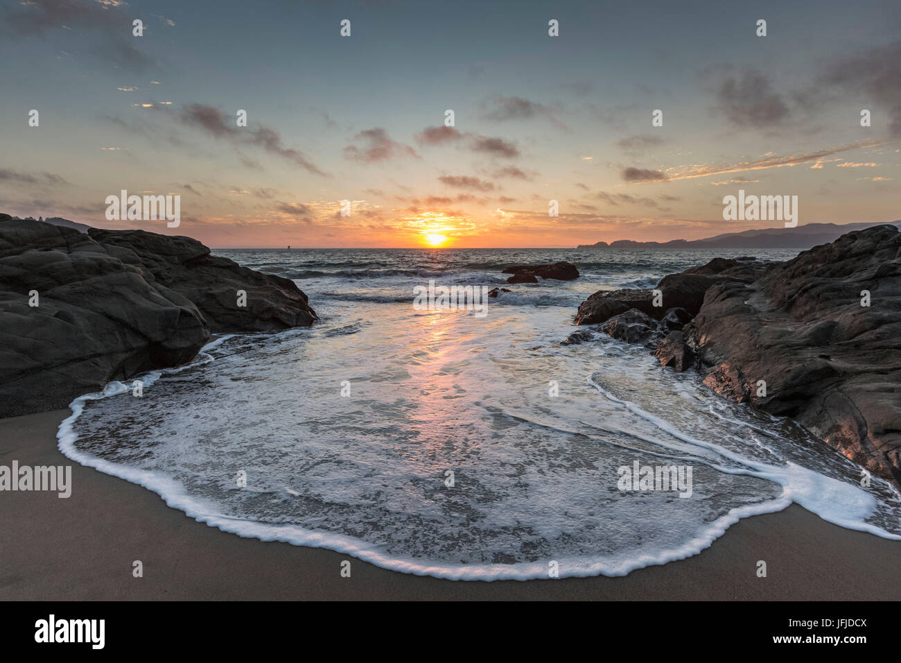 Sonnenuntergang erschossen von Baker Beach, San Francisco, Marin County, Kalifornien, USA, Stockfoto