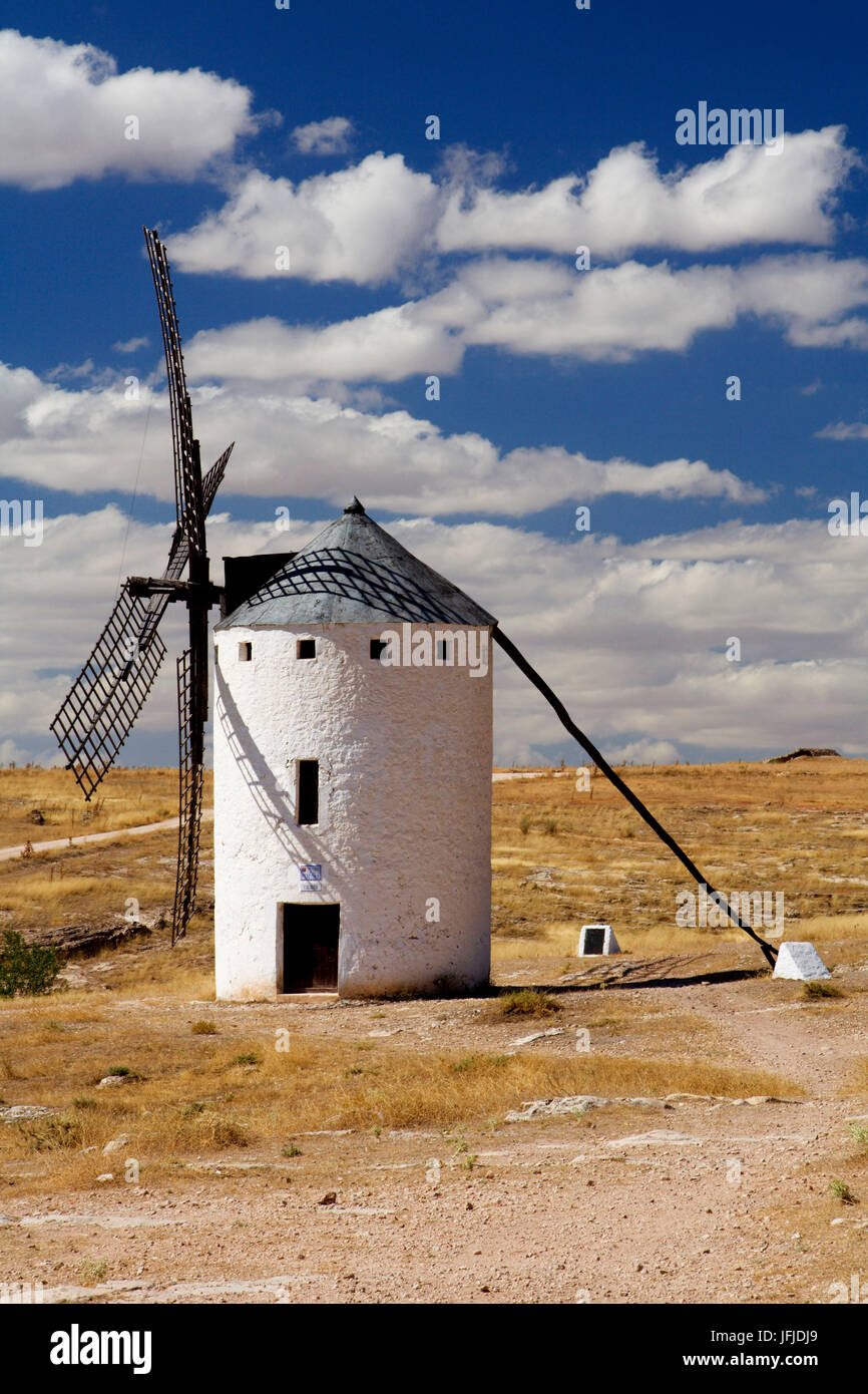 Campo de Criptana, Castilla-La Mancha, Spanien, Windmühlen von Don Quijote, Stockfoto