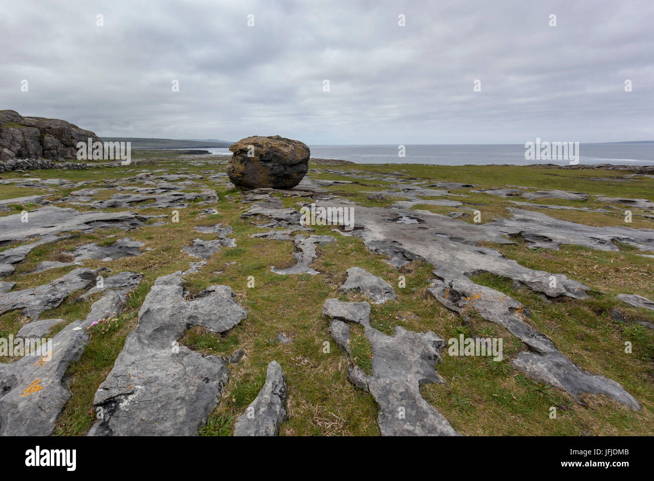 Felsformation im Burren Nationalpark, Co, Clare, Irland, Europa, Stockfoto