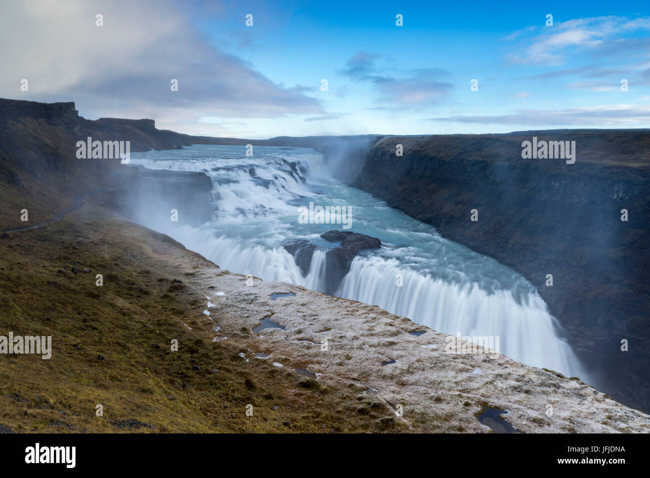 Landschaft mit Wasserfall und Dampf, Gullfoss, Süd-West Island, Europa, Stockfoto