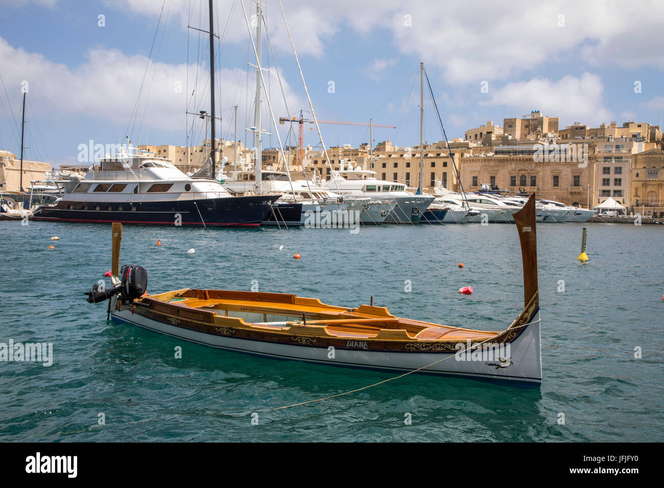 Malta, Valletta, 3-Städte, Grand Harbour, Yachten im Hafen von Birgu, Stockfoto