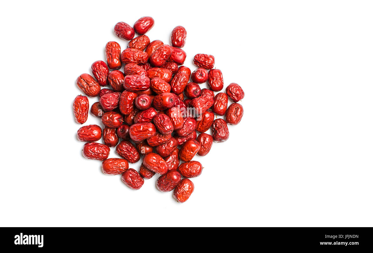 Jujube, getrocknete chinesische rote Datum Früchte auf weiß Stockfoto