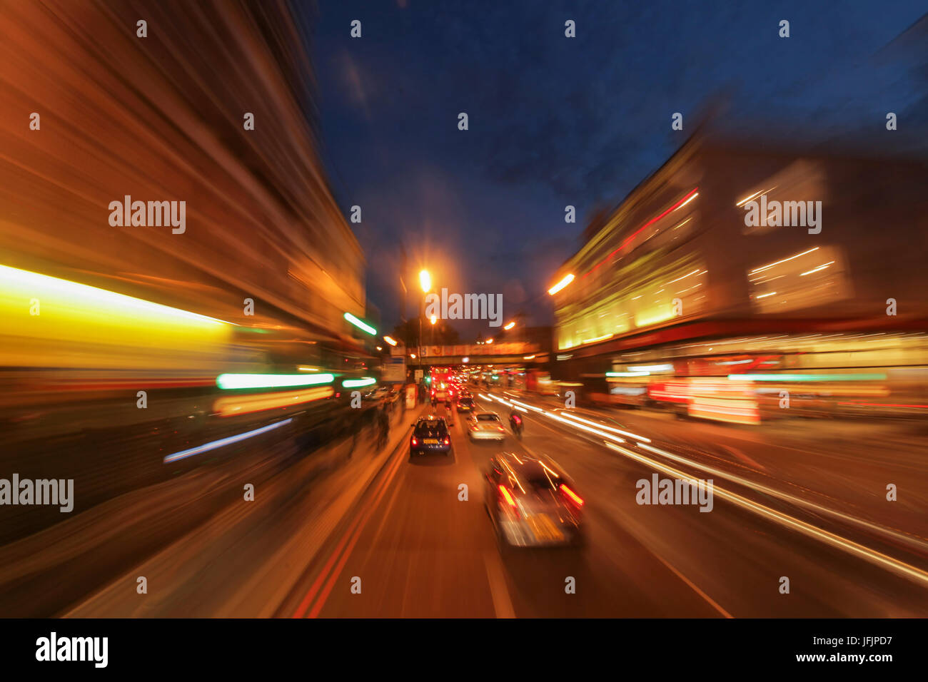 London Strassen In Der Nacht Stockfotos Und Bilder Kaufen Alamy
