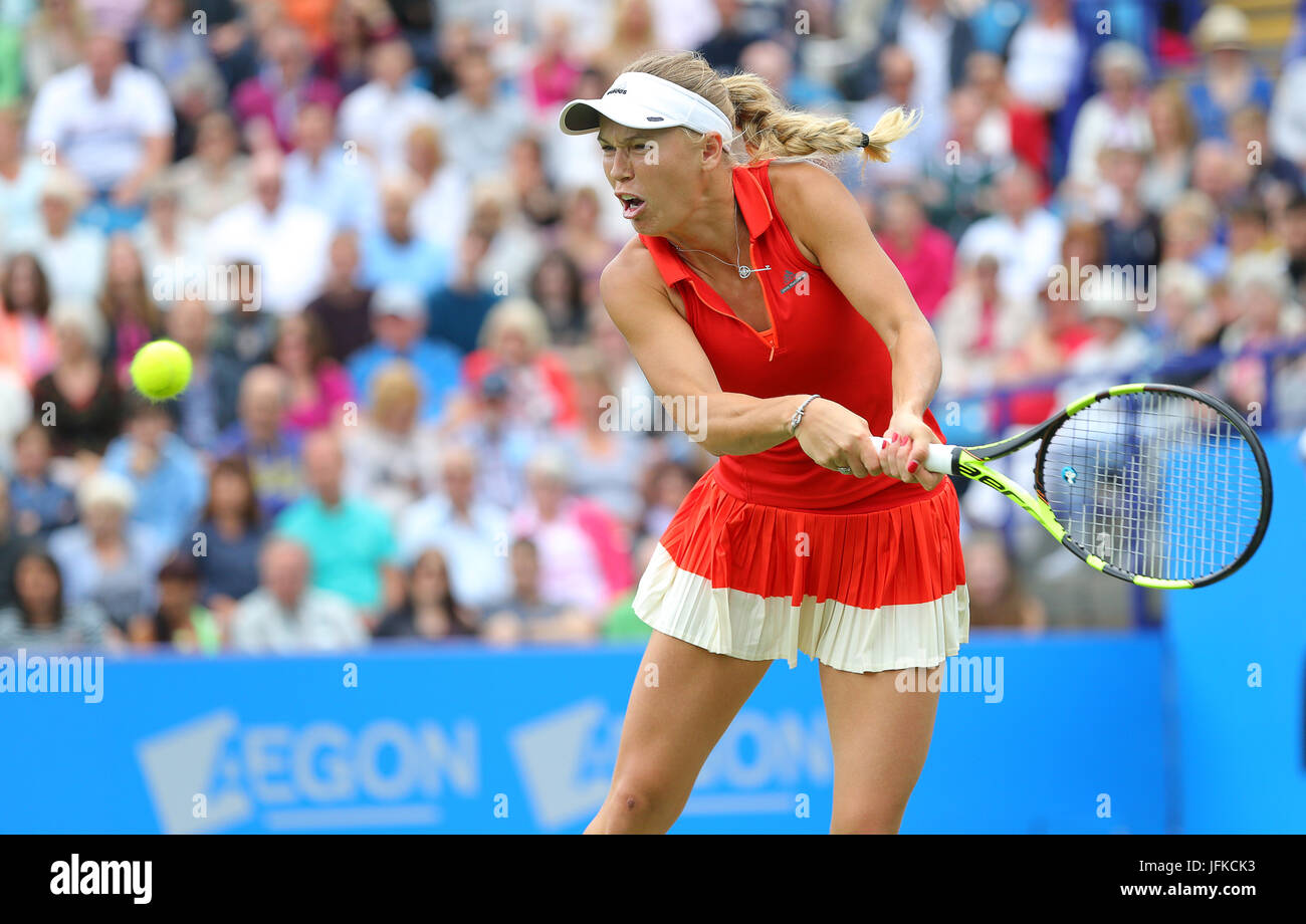 Eastbourne, Vereinigtes Königreich. 1. Juli 2017. Caroline Wozniacki aus Dänemark im Kampf gegen Karolina Pliskova der Tschechischen Republik während der Frauen-Finale während Tag sieben der Aegon International Eastbourne am 1. Juli 2017 in Eastbourne, England Credit: Paul Terry Foto/Alamy Live News Stockfoto