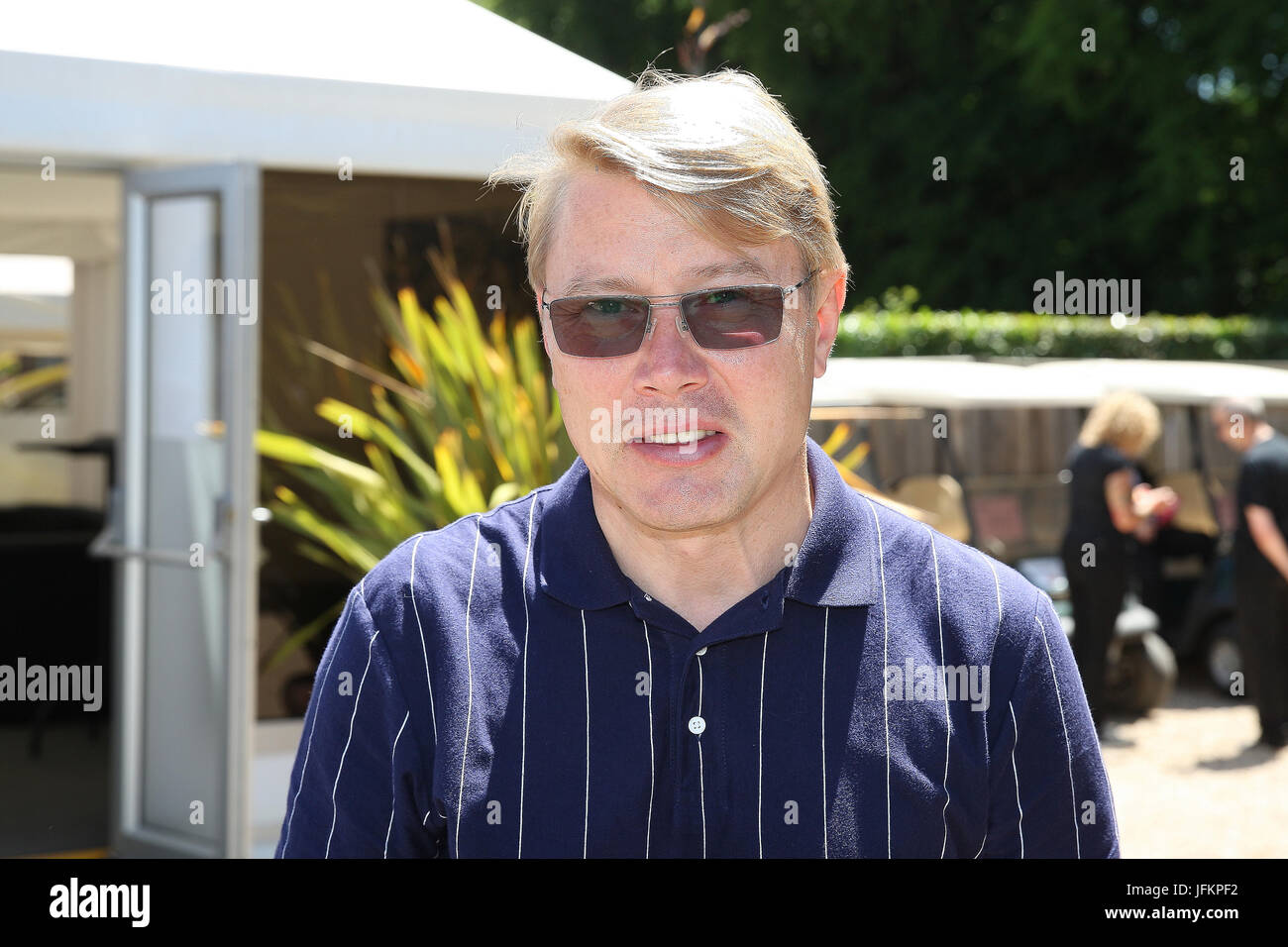 Goodwood, UK. 2. Juli 2017. Ehemalige F1 World Champion Mika Häkkinen bei Goodwood Festival der Geschwindigkeit. Bildnachweis: Malcolm Greig/Alamy Live-Nachrichten Stockfoto