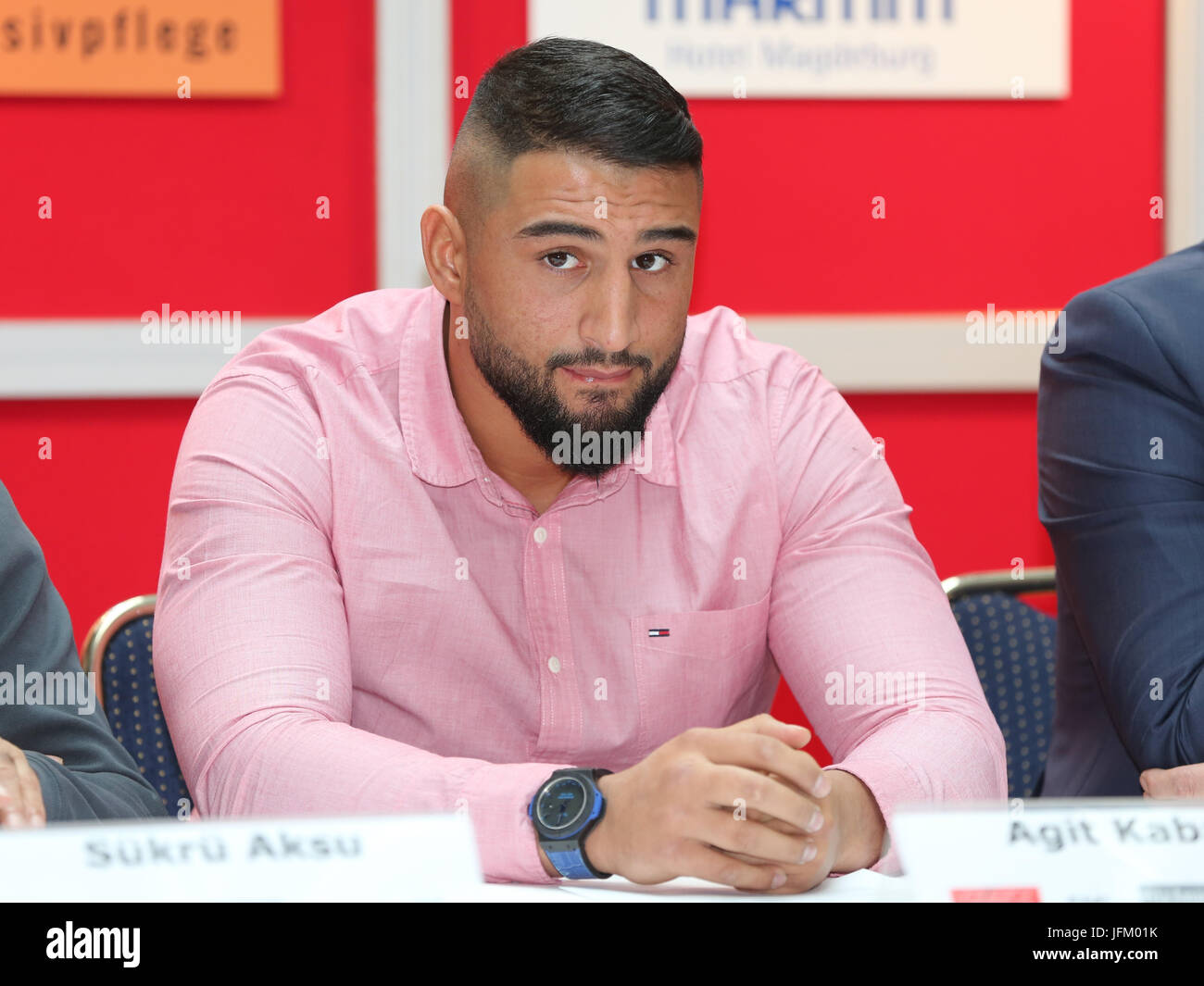 Heavyweight boxer Agit Kabayel (SES-Boxing, Essen) Stockfoto