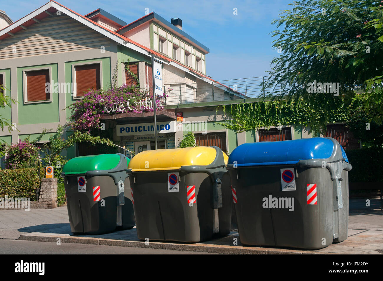 Punkt der selektive Abfallsammlung, Orense, Region Galicien, Spanien, Europa Stockfoto