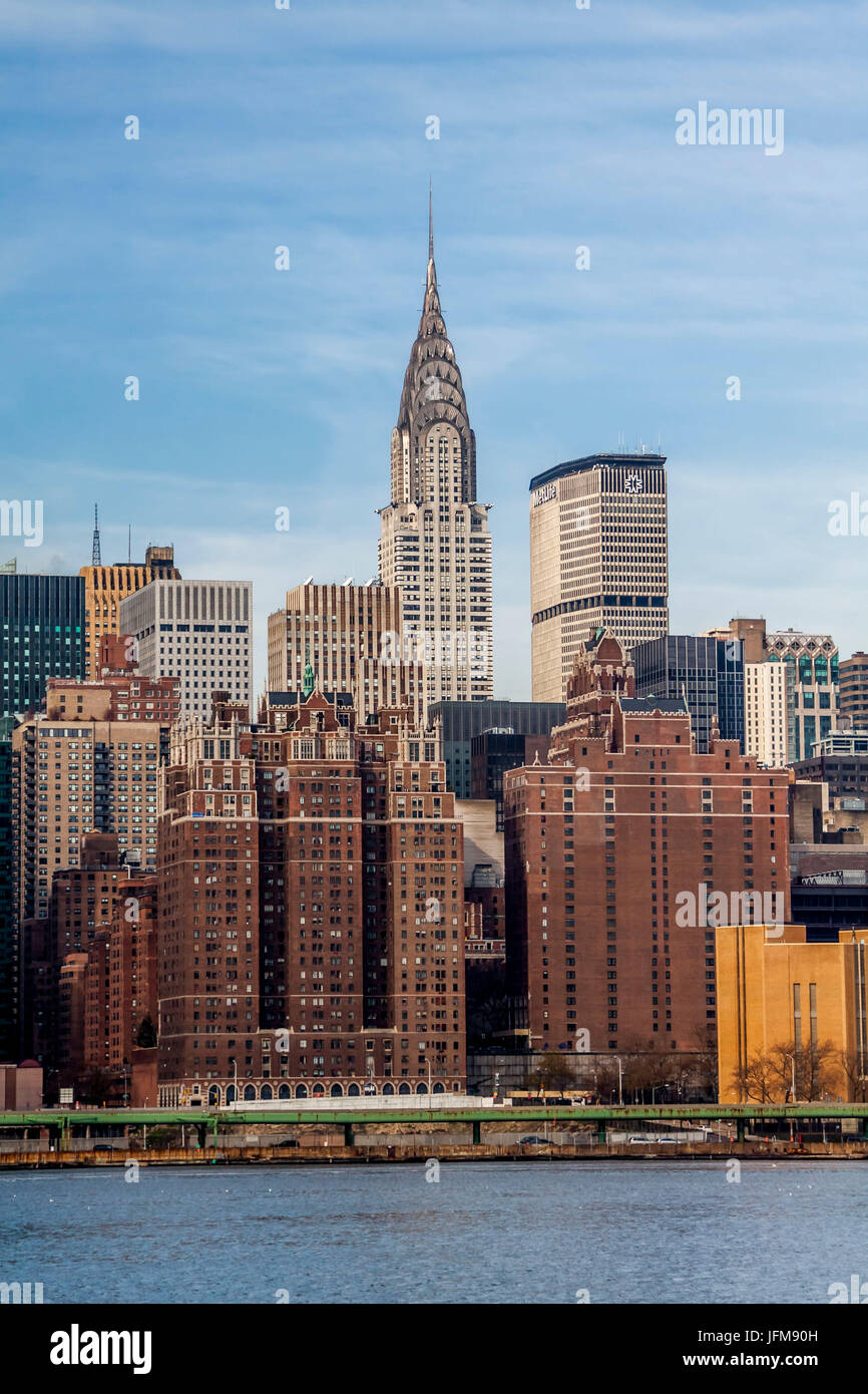 Manhattan, Blick auf das Empire State Building und Midtown Manhattan über den Hudson River, New York, Vereinigte Staaten von Amerika Stockfoto