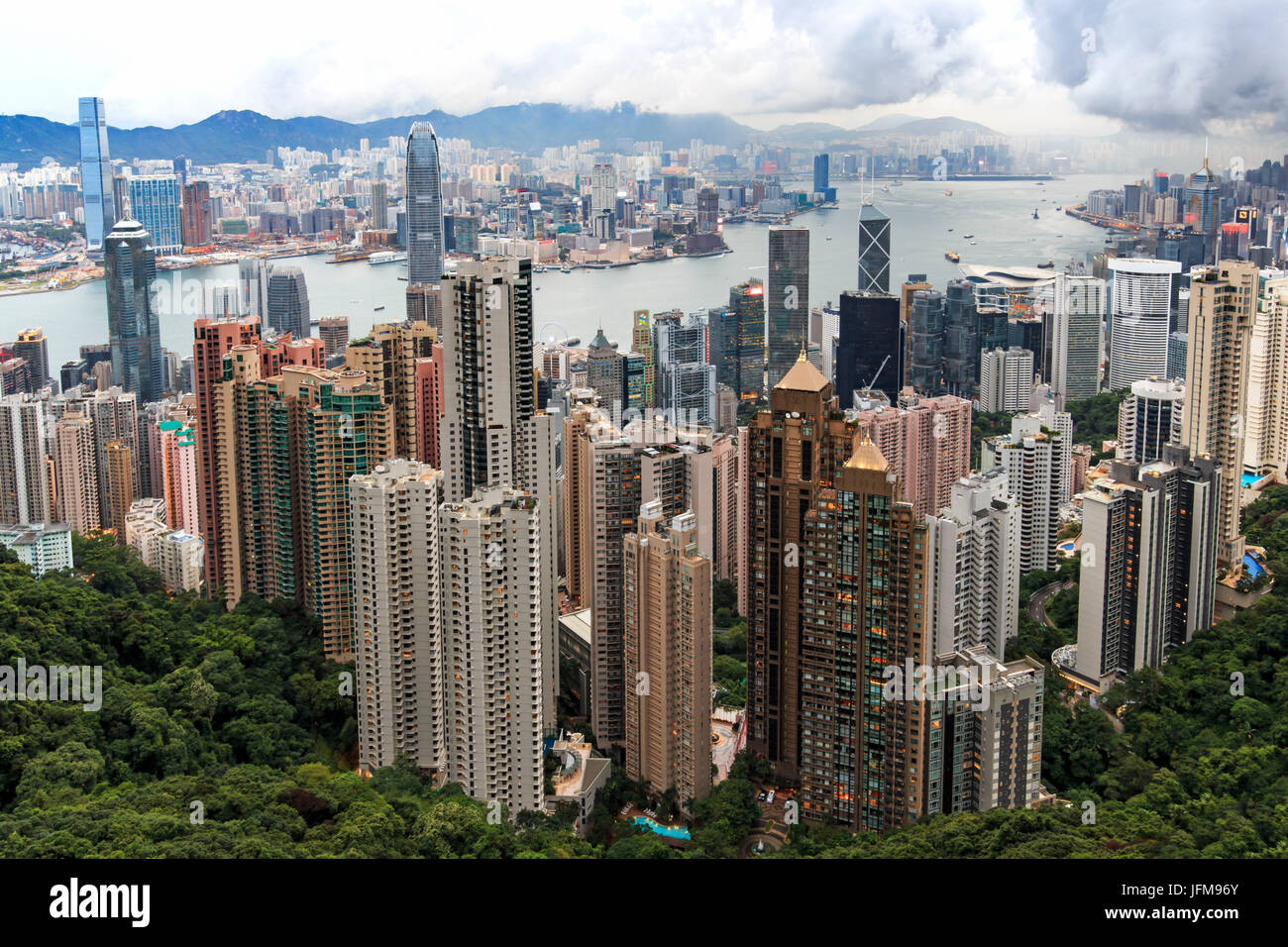 Hong Kong bei Sonnenuntergang, vom Victoria Peak, China Stockfoto