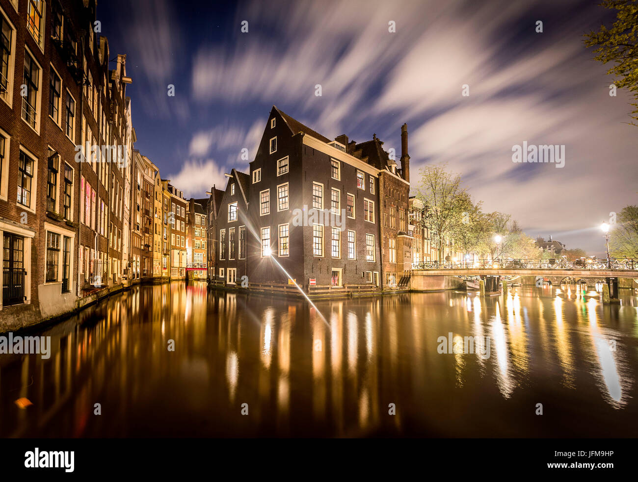 Amsterdam, Häuser am Kanal, Niederlande, Europa widerspiegelt, Stockfoto