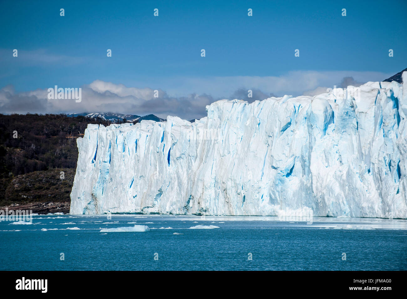 Argentino-See, Nationalpark Los Glaciares, Patagonien, Argentinien, Südamerika, der eindrucksvolle Vorderseite des Perito-Moreno-Gletscher, Stockfoto