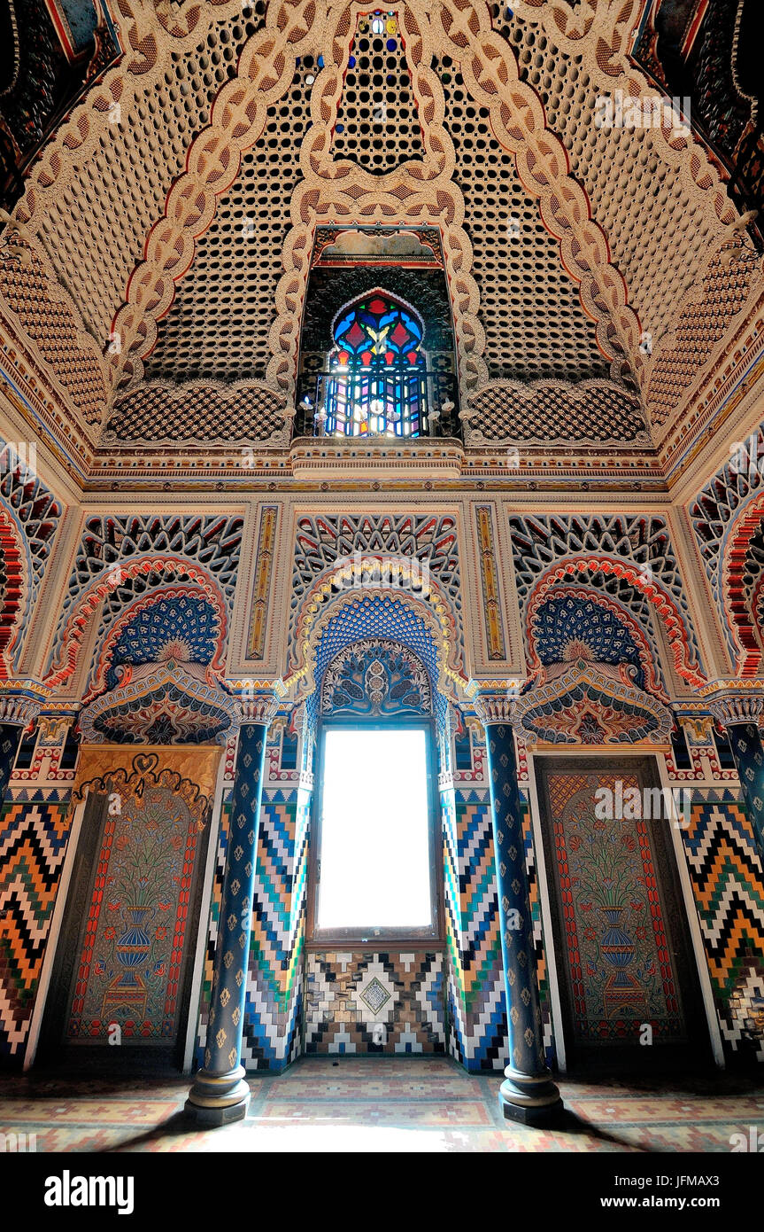 Palast von Sammezzano, Florenz, Italien, die wunderschöne Einrichtung der Räume im Inneren der wunderschönen toskanischen Palast, Stockfoto