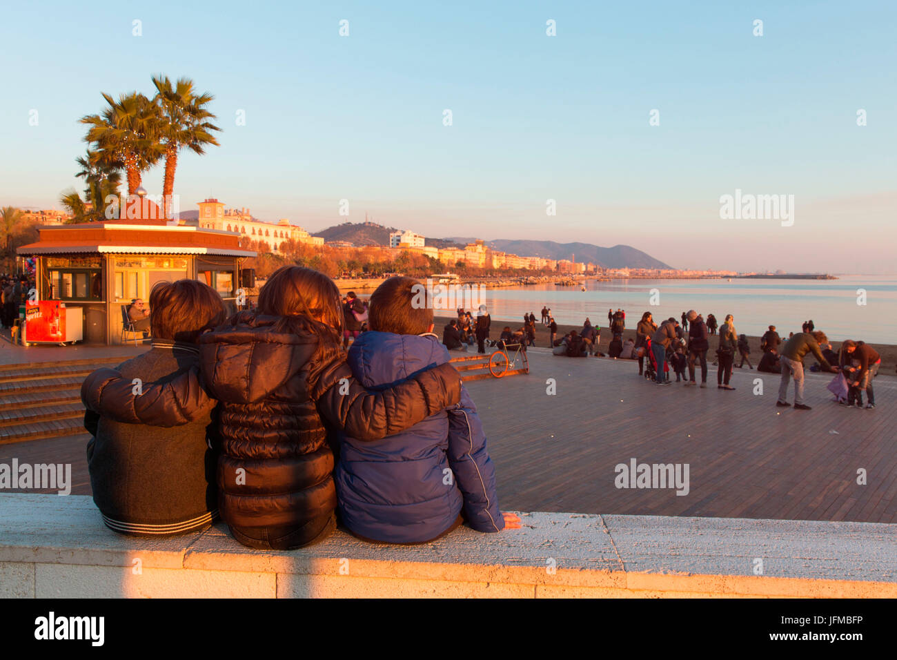 Europa, Italien, Kampanien, Salerno, Meer bei Sonnenuntergang Stockfoto
