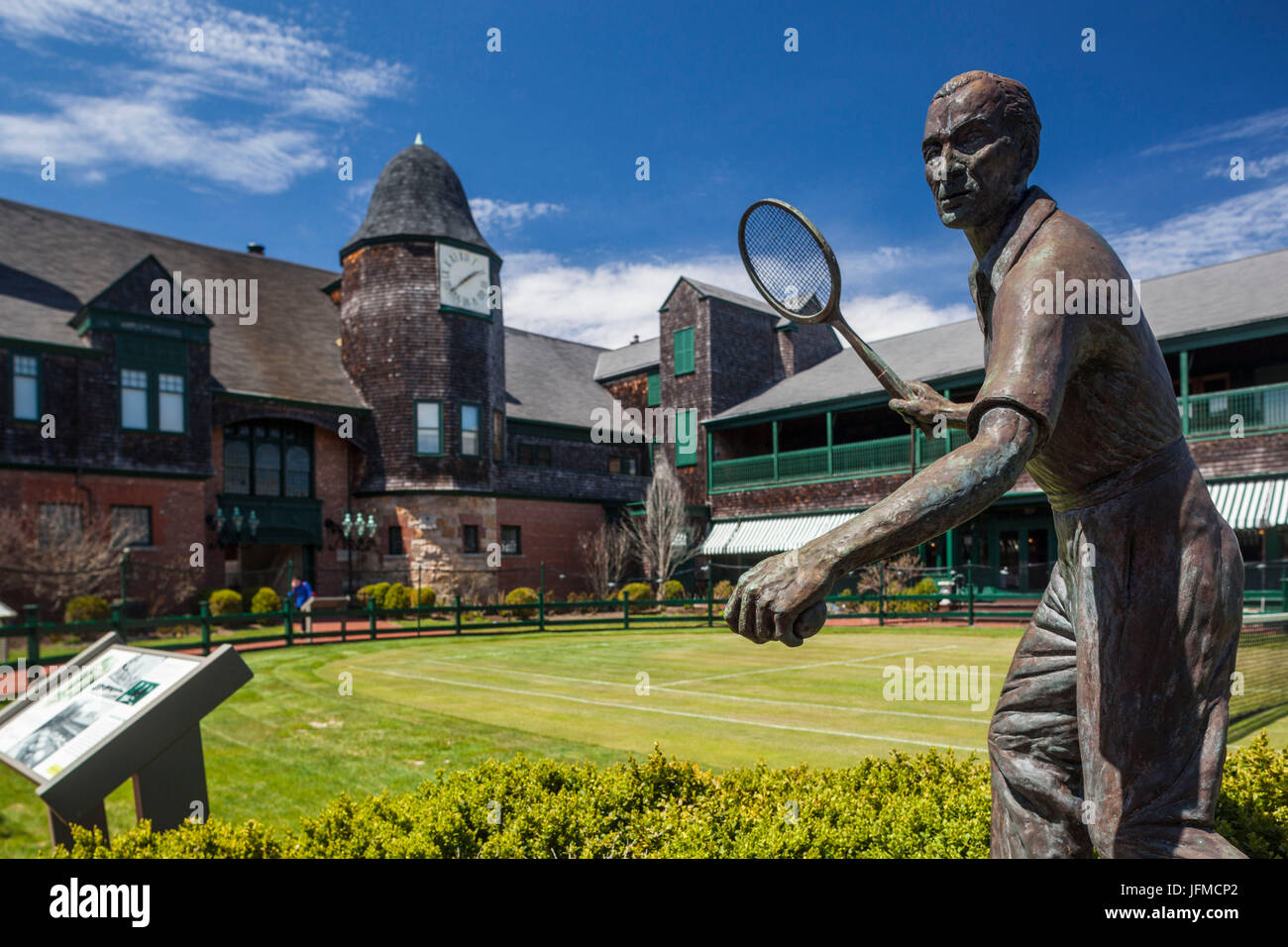 USA, Rhode Island, Newport, International Tennis Hall Of Fame, Statue von Frederick J. Perry, Tennis-champion Stockfoto