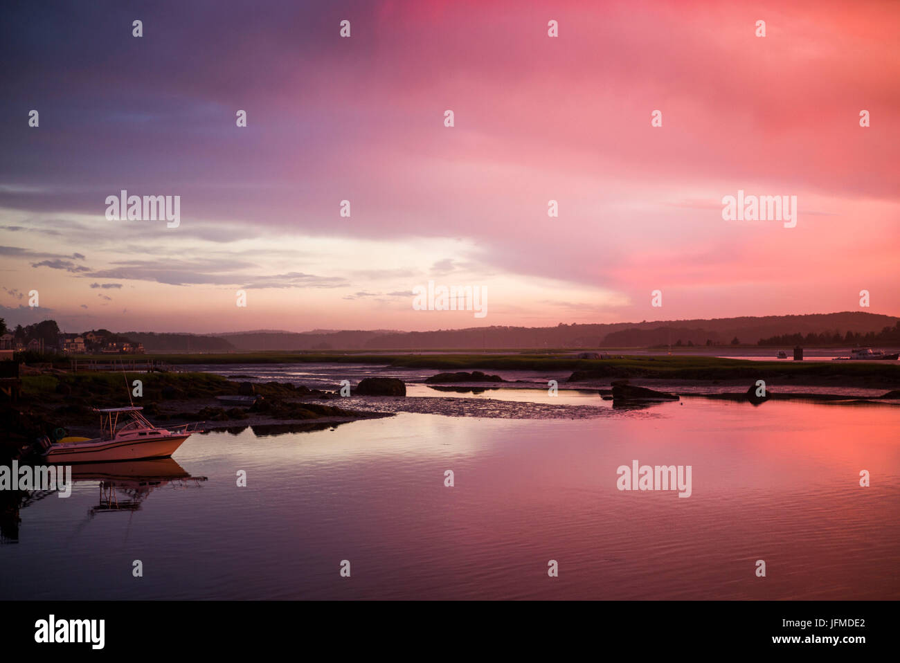 USA, Massachusetts, Cape Ann, Annisquam, Annisquam Harbor, orange Sunset Stockfoto