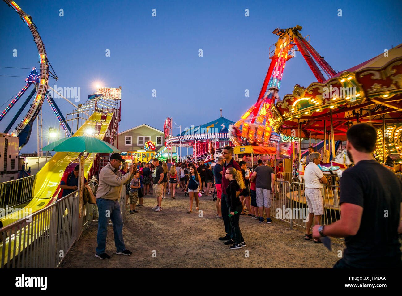 USA, Massachusetts, Cape Ann, Gloucester, St.-Petri Fiesta, Italienisch-Portugiesisch Angeln Gemeinschaft Festival, Karneval, Dämmerung Stockfoto