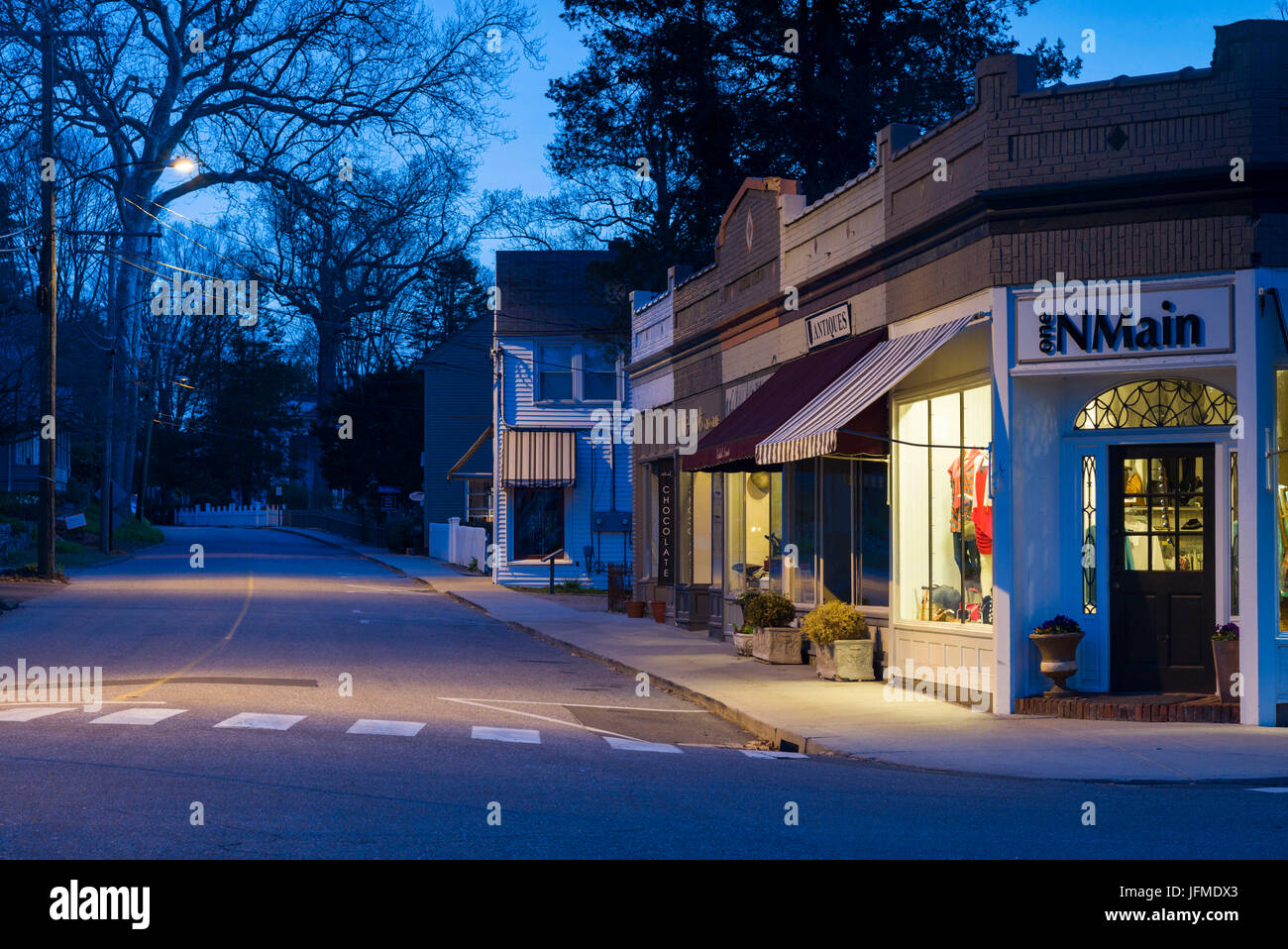 Main Street, Essex, Connecticut, USA der Morgendämmerung Stockfoto