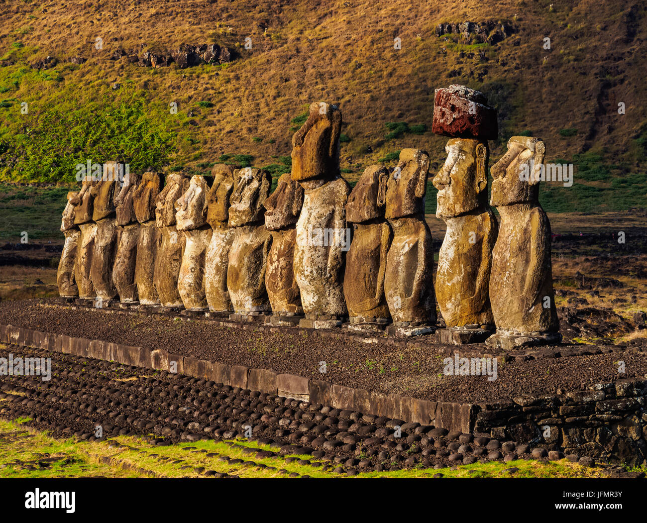 Moais in Ahu Tongariki, Nationalpark Rapa Nui, Osterinsel, Chile Stockfoto
