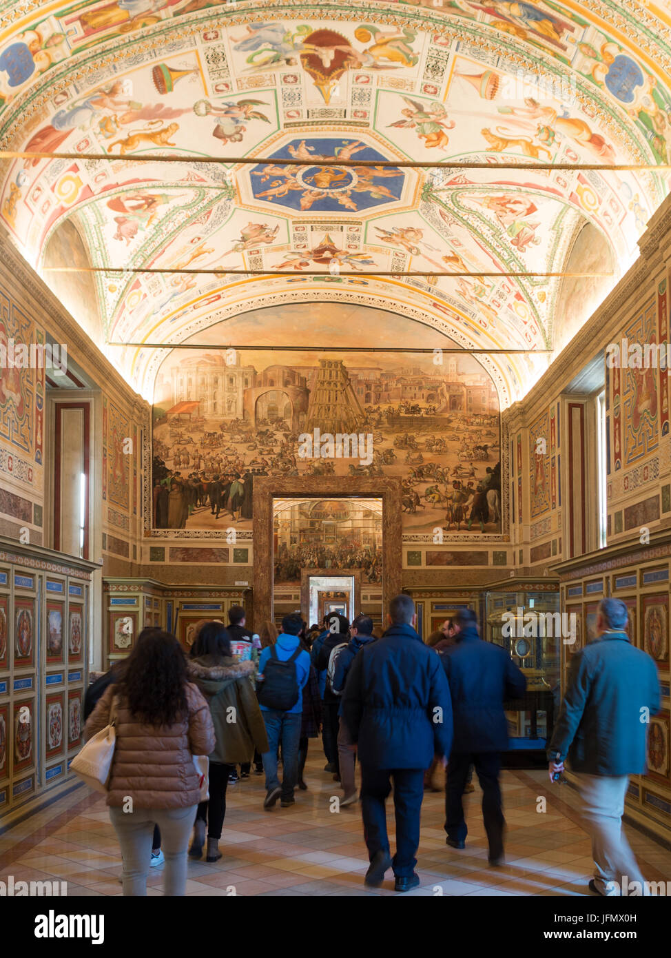 Besucher in den Vatikanischen Museen Zimmer Stockfoto