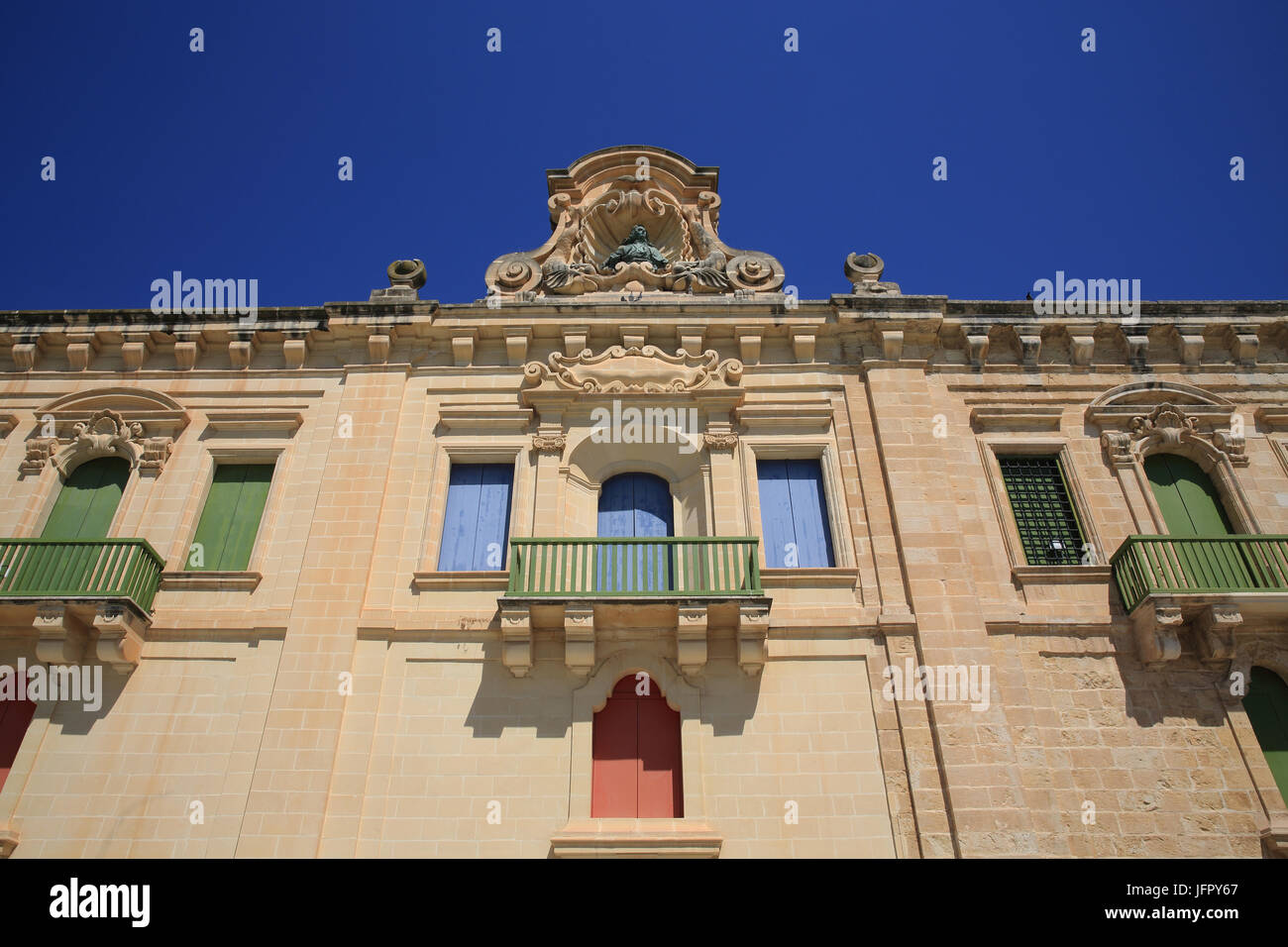 Die 19. Jahrhundert Lager auf Pinto Wharf auf Valletta Waterfront, regeneriert, bereit für die Europäische Stadt der Kultur-Status im Jahr 2018 in Malta Stockfoto