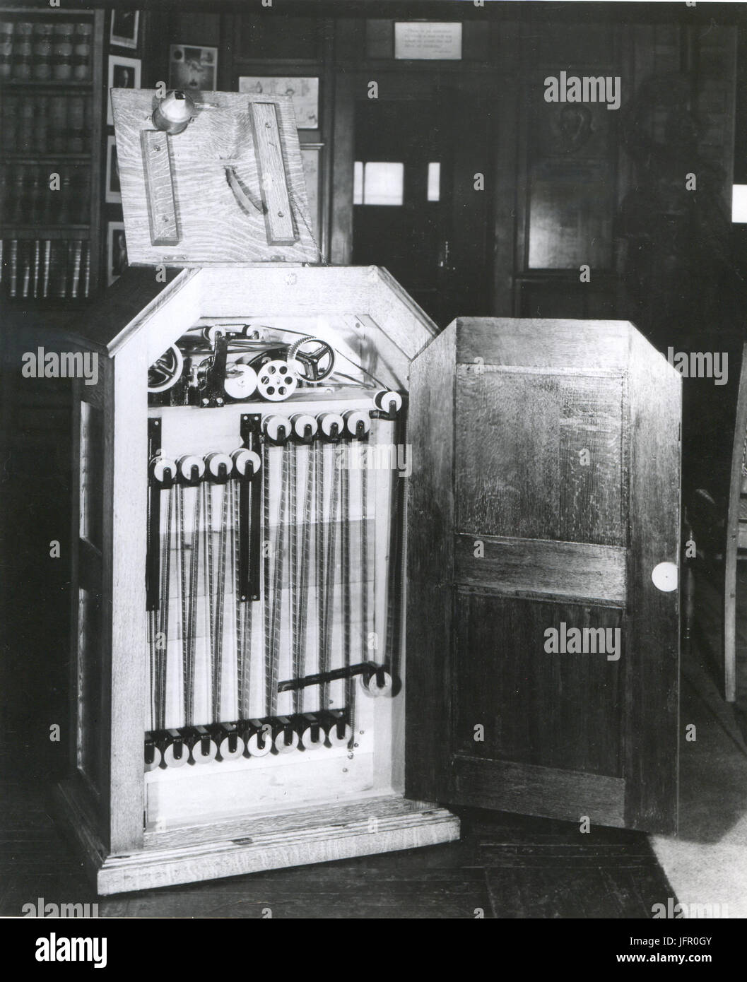 Innere des ersten Edison "Guckloch" kinetoscope.1890s Stockfoto