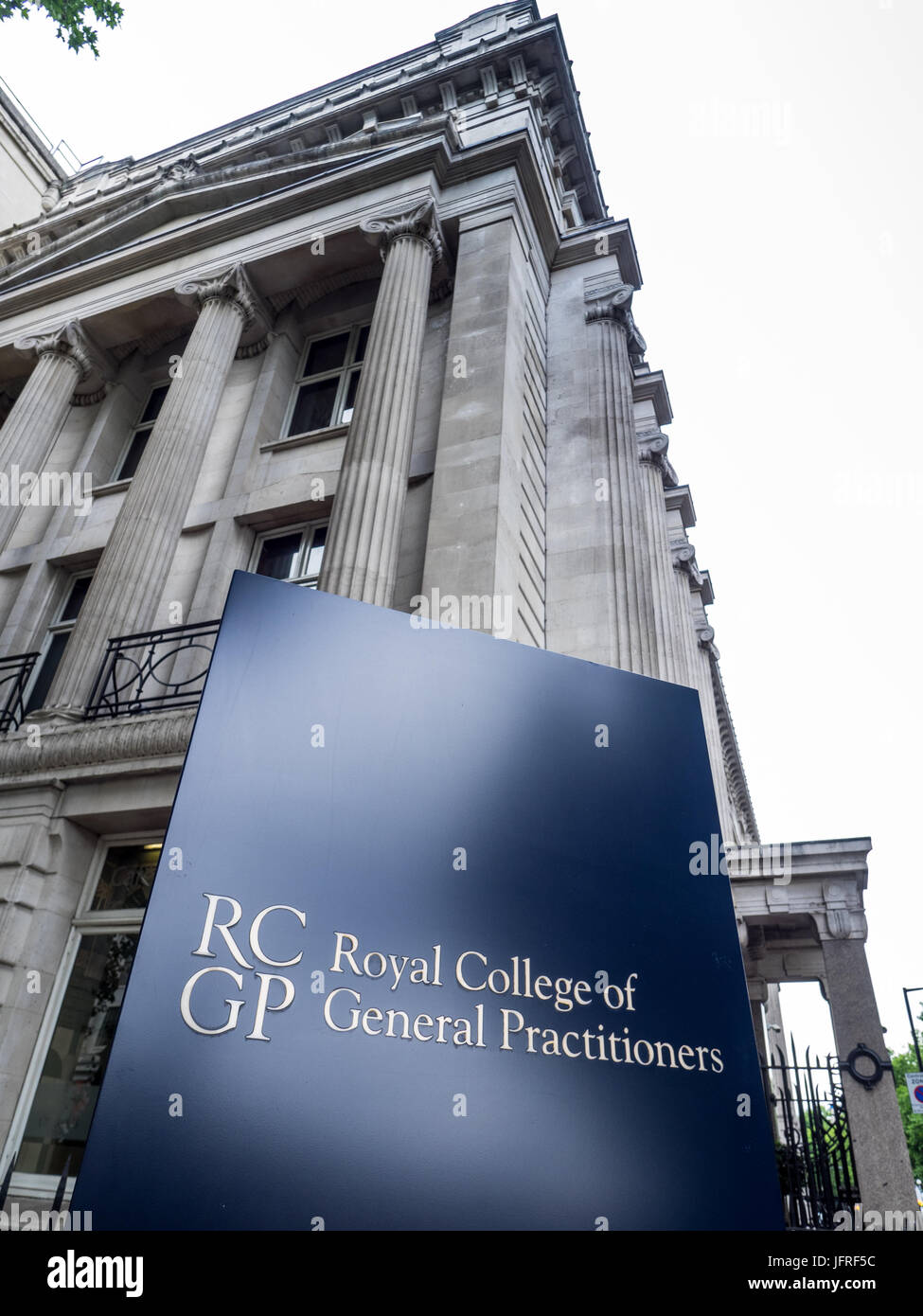 RCGP London - Die königliche Hochschule der ärzte für Allgemeinmedizin (GPs) in Euston Square London Großbritannien Stockfoto