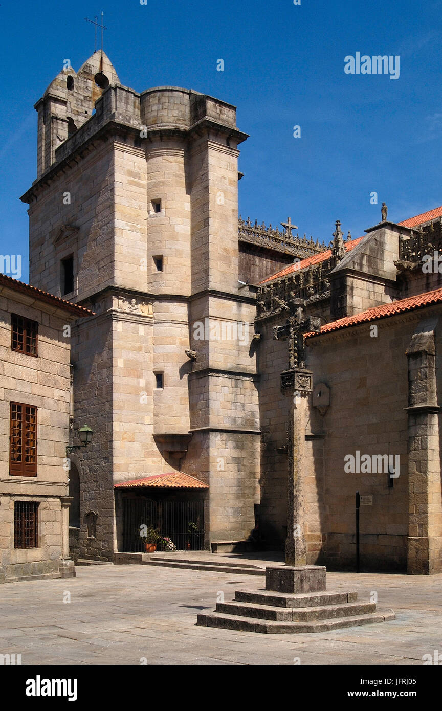 Plaza de Alfonso Fonseca, Basilica de Santa Maria la Mayor, Pontevedra, Galicien, Spanien Stockfoto