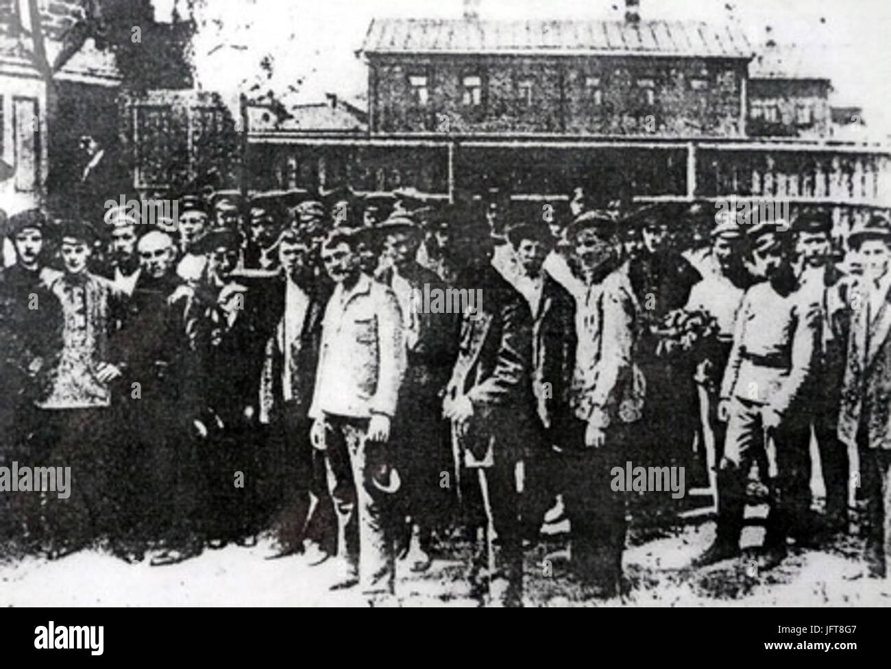 Ein Emblem der Sowjetgarde mit Hammer- und Sichelsymbol, das die industrielle und landwirtschaftliche Stärke der Sowjetunion repräsentiert. Stockfoto