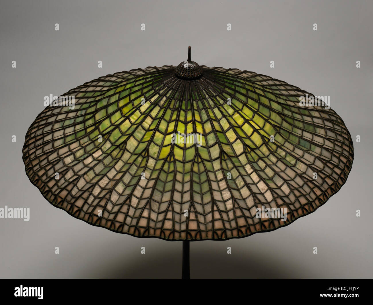 Lotus, Pagode Lampe MET DP257689 Stockfoto