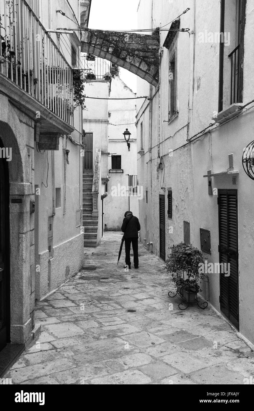 Locorotondo (Puglia, Italien) - die wunderschöne weiße Stadt in der Provinz Bari, unter die Top 10 schönsten Dörfer im Süden Italiens gewählt Stockfoto