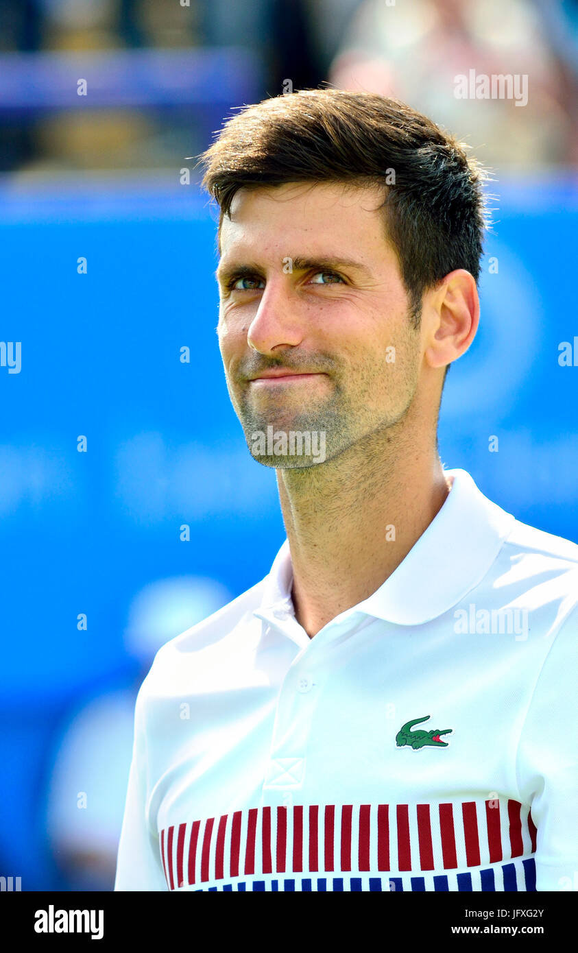 Novak Djokovic (Serbien) nach dem Sieg im Finale der Aegon International in Devonshire Park, Eastbourne, 1. Juli 2017 Stockfoto