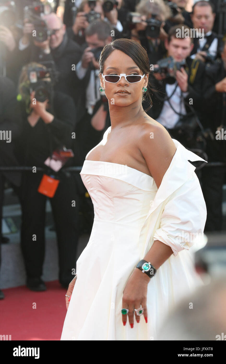 Rihanna besucht die Okja screening während des 70. jährlichen Cannes Film Festival im Palais des Festivals am 19. Mai 2017 in Cannes, Frankreich. Stockfoto