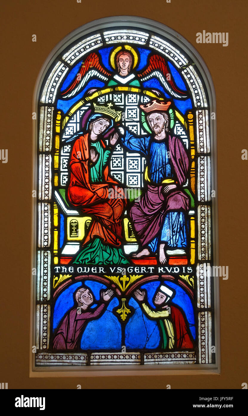 Dormition der Jungfrau Maria und Krönung der Jungfrau Maria (Krönung), Köln, c. 1250-1260, Glasmalerei - Museum Schnütgen - Köln, Deutschland - DSC09773 Stockfoto