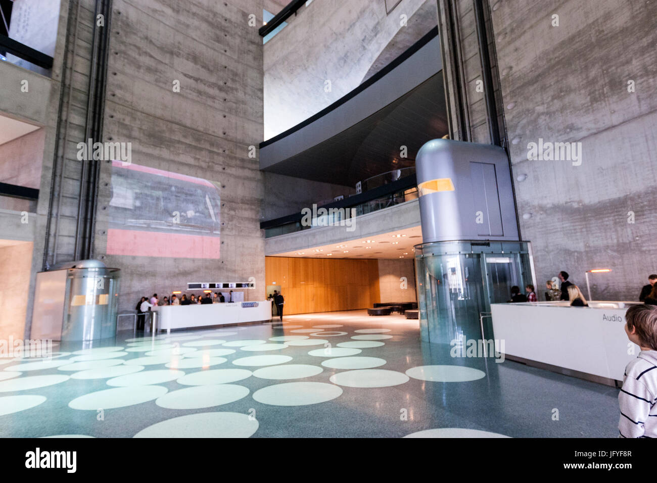 Mercedes-Benz Museum, entworfen von UN Studio, Mercedesstr. 100 70372 Stuttgart Deutschland Stockfoto