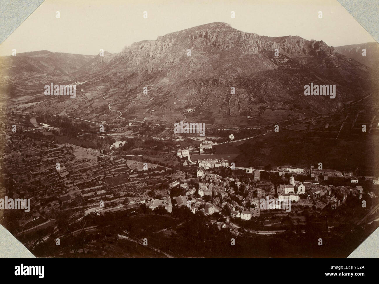 Ausflug Dans la Région des Causses (1892) .f47. Gorges De La Jonte, Les Alentours du Rozier-Peyreleau Stockfoto