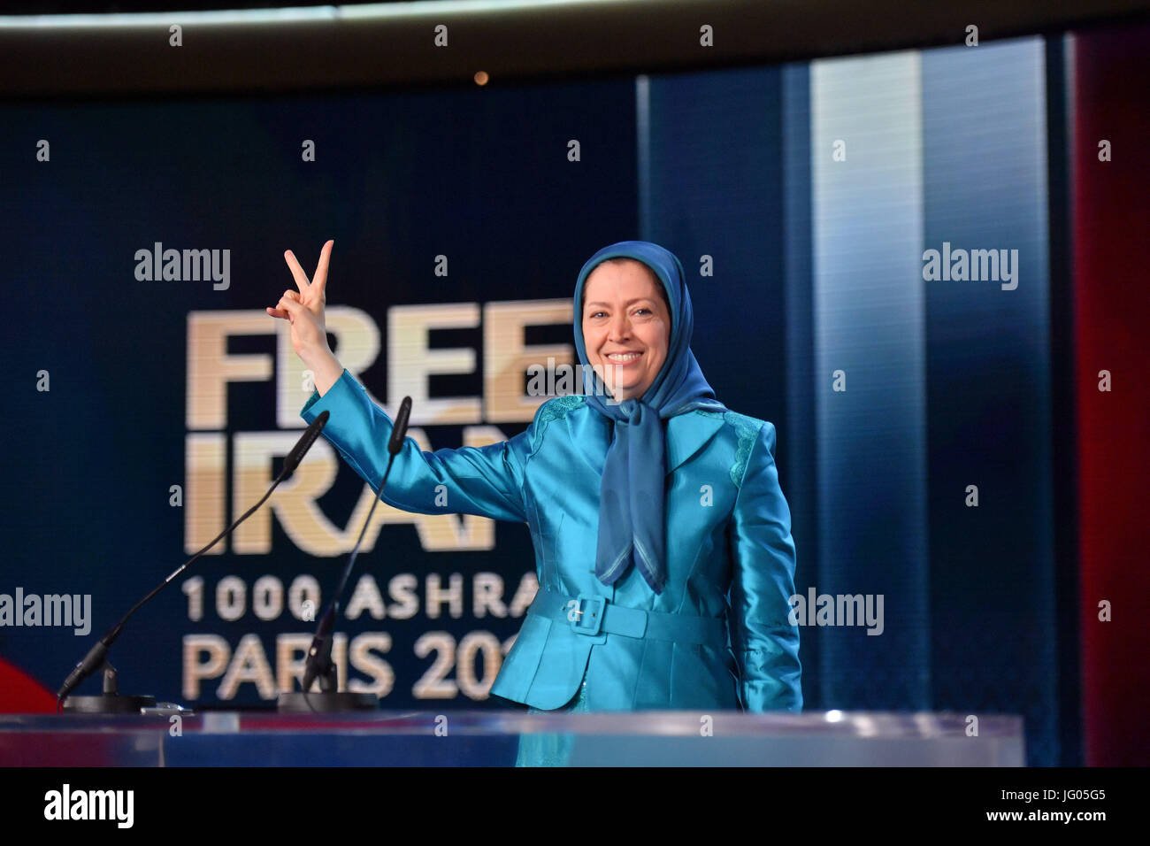 Paris, Frankreich 07.01.2017 - das große Jahrestreffen des iranischen Widerstands (NCRI) fand auf dem Messegelände Villepinte in der Nähe von Paris. Maryam Rajavi sprach vor mehr als 100 000 Menschen aus der iranischen Diaspora aus der ganzen Welt. Französische und internationale Politiker hielt auch eine Rede, sie zu unterstützen. Stockfoto